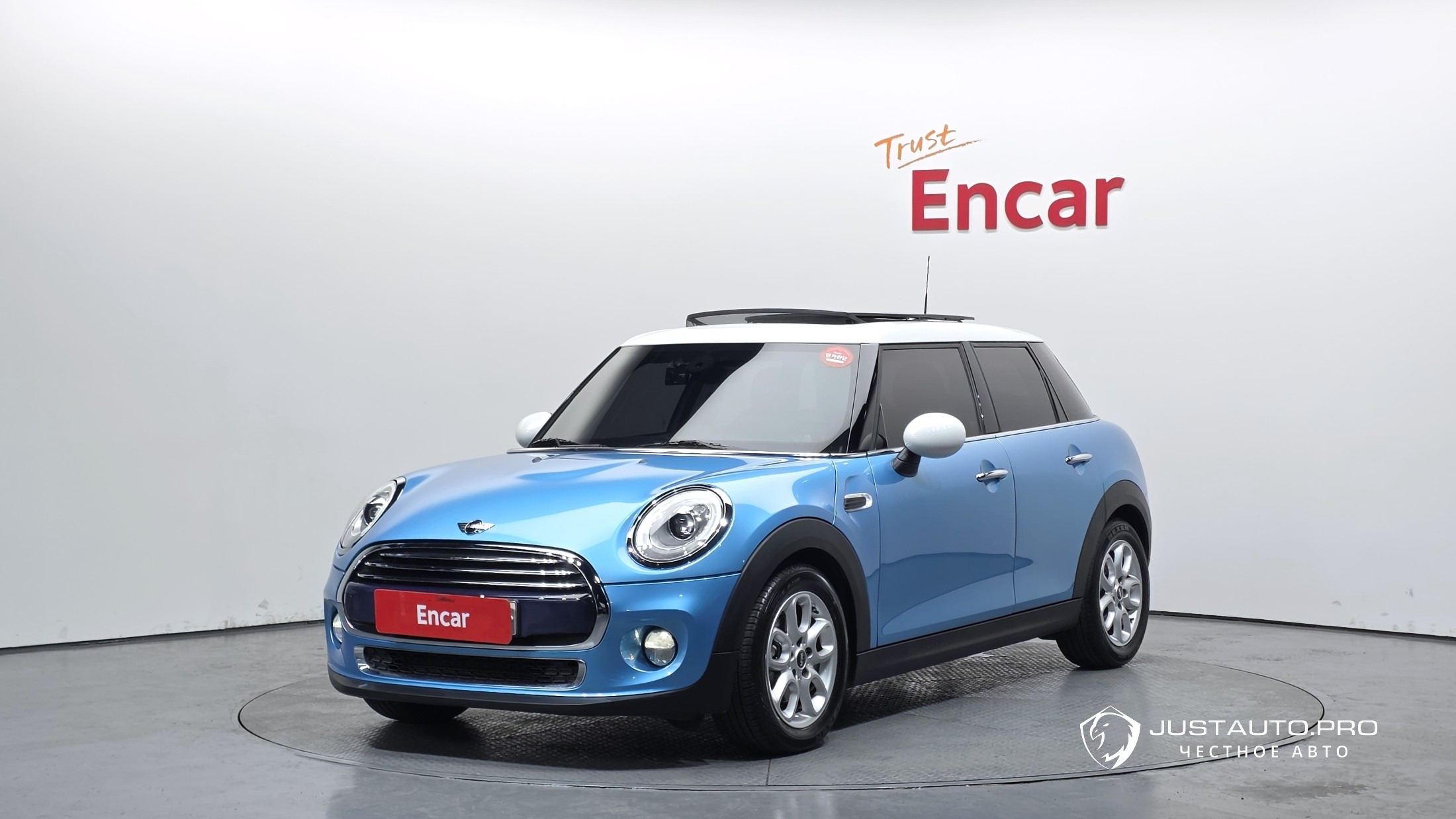 Автомобиль Mini Cooper