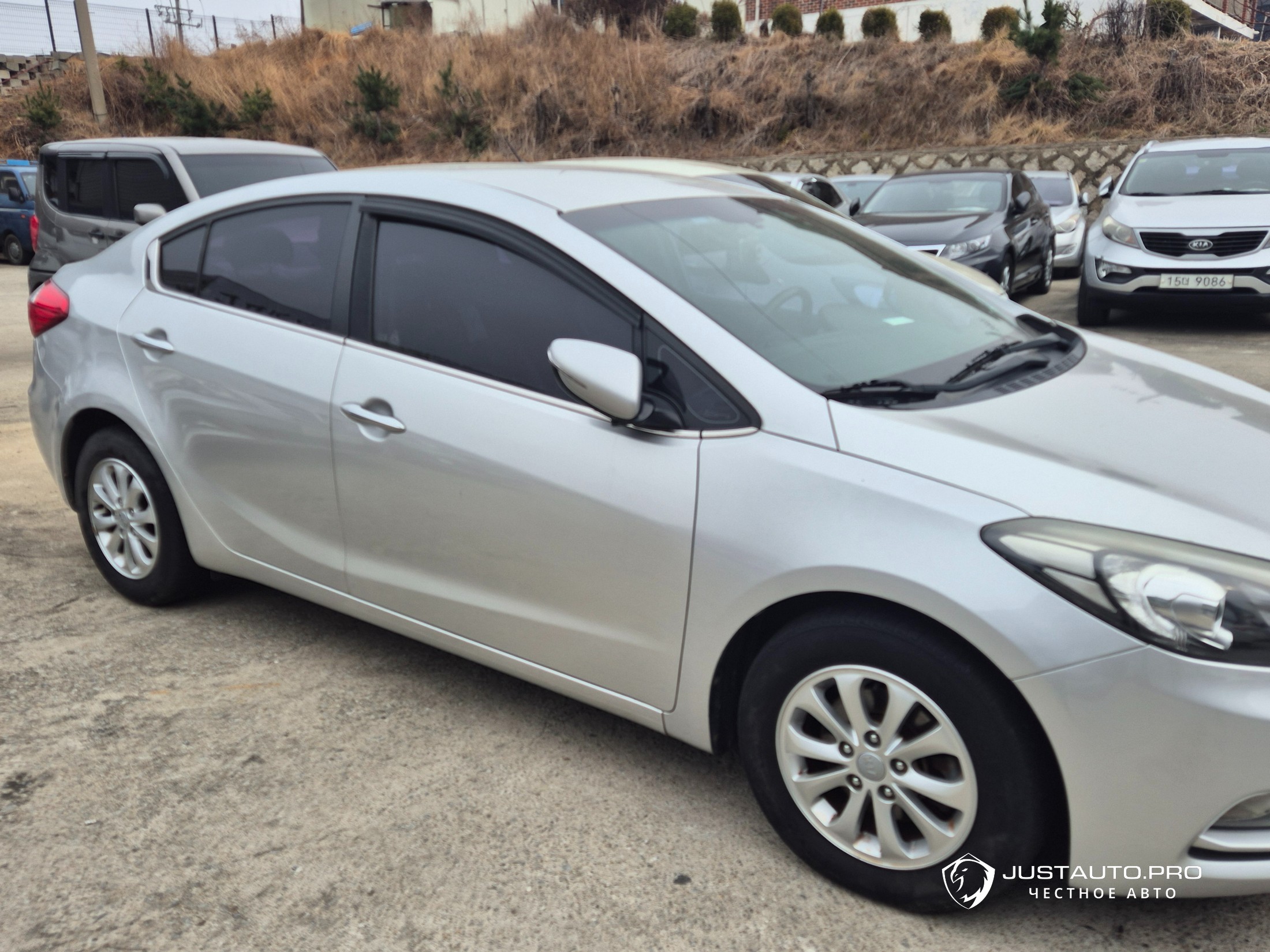 Автомобиль Kia K3