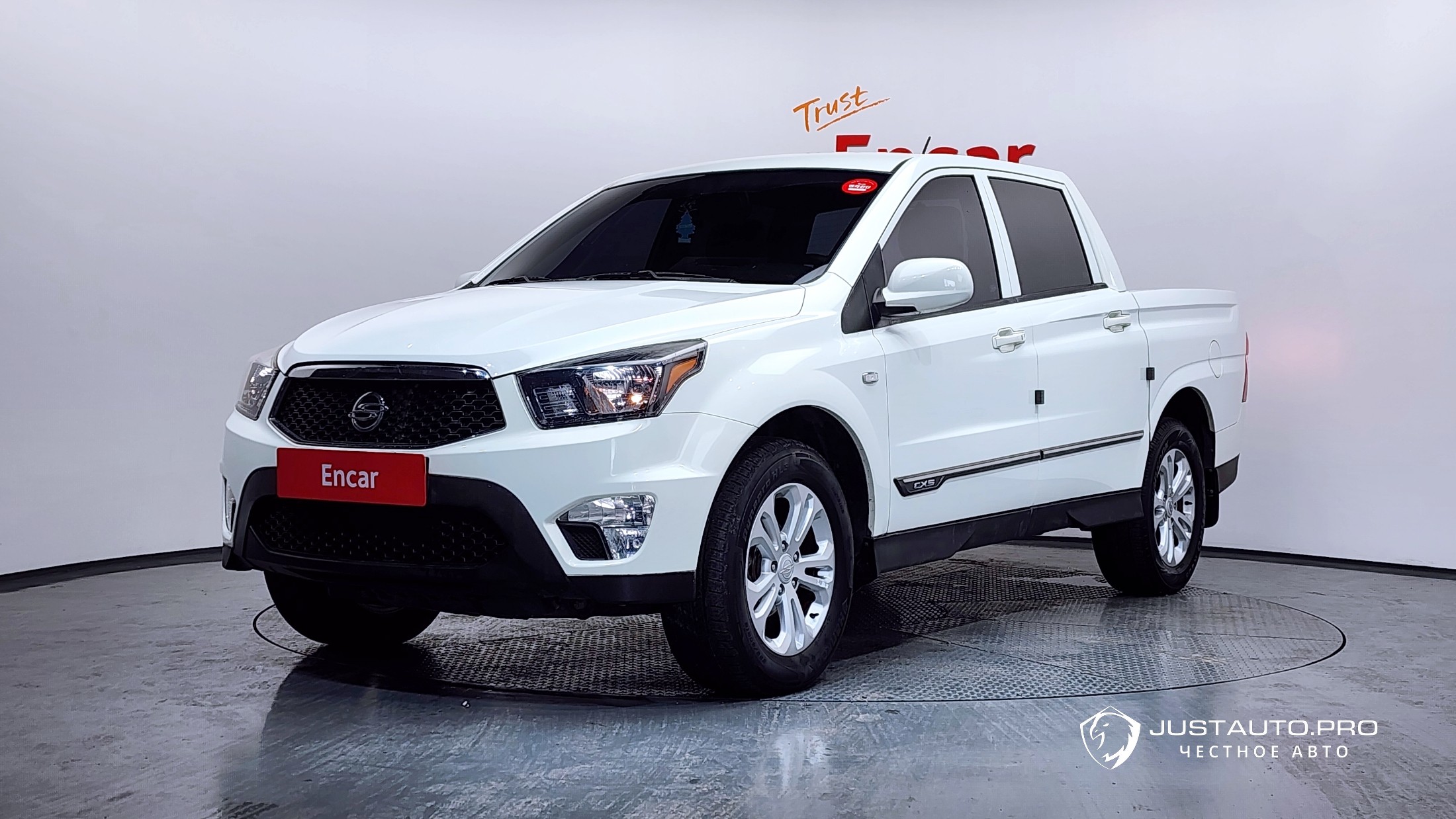 Автомобиль KG_Mobility_Ssangyong KORANDO