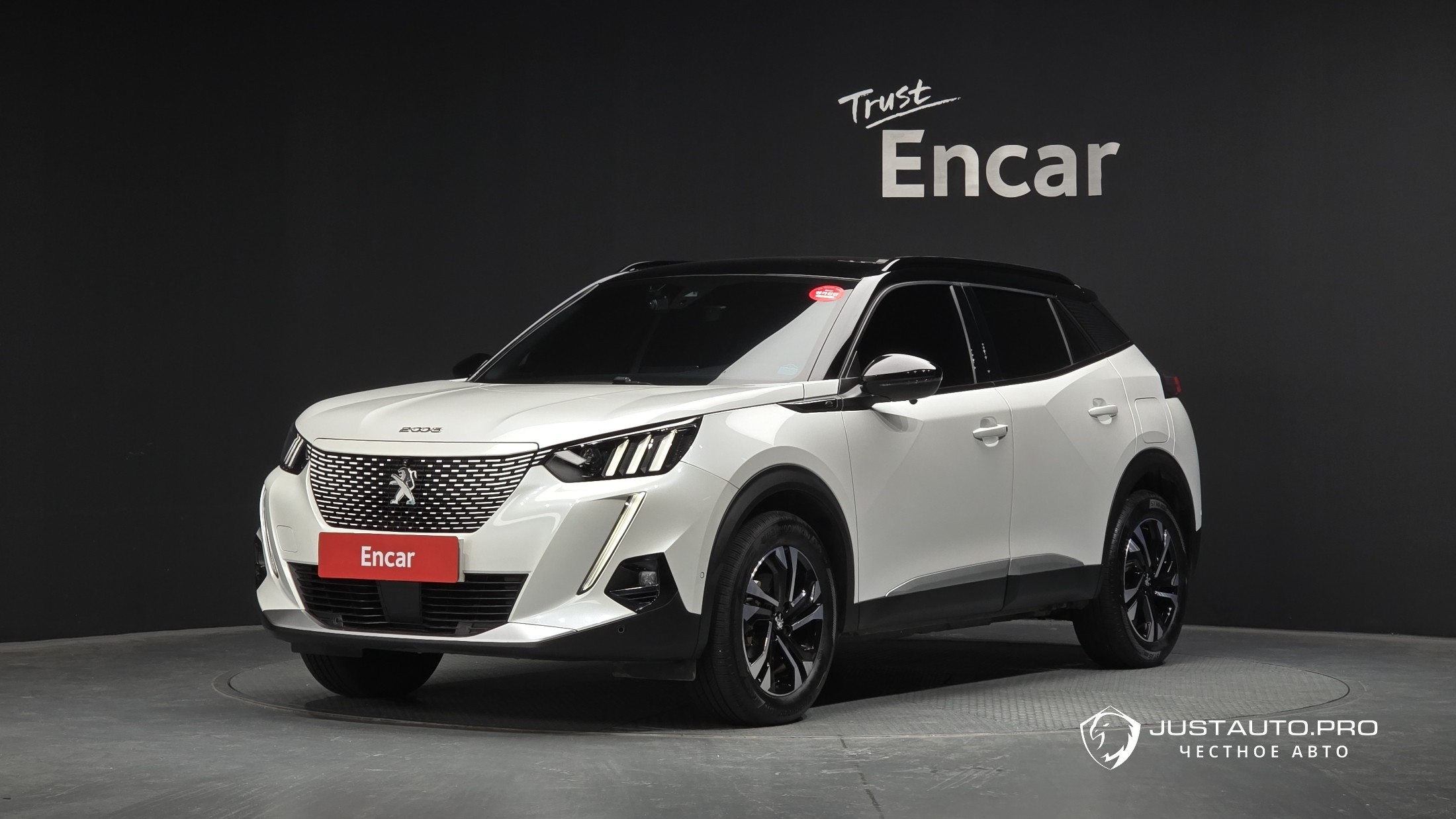 Автомобиль Peugeot 2008