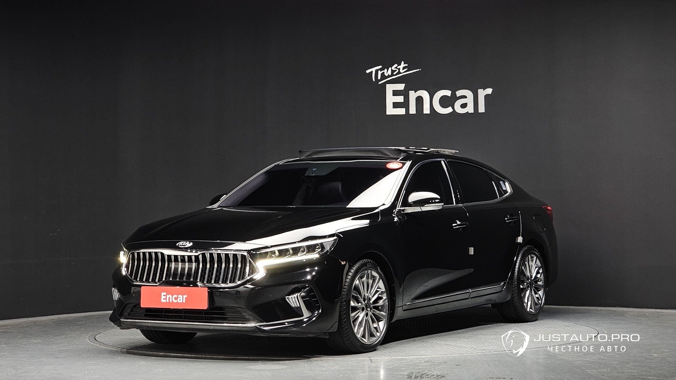 Автомобиль Kia K7