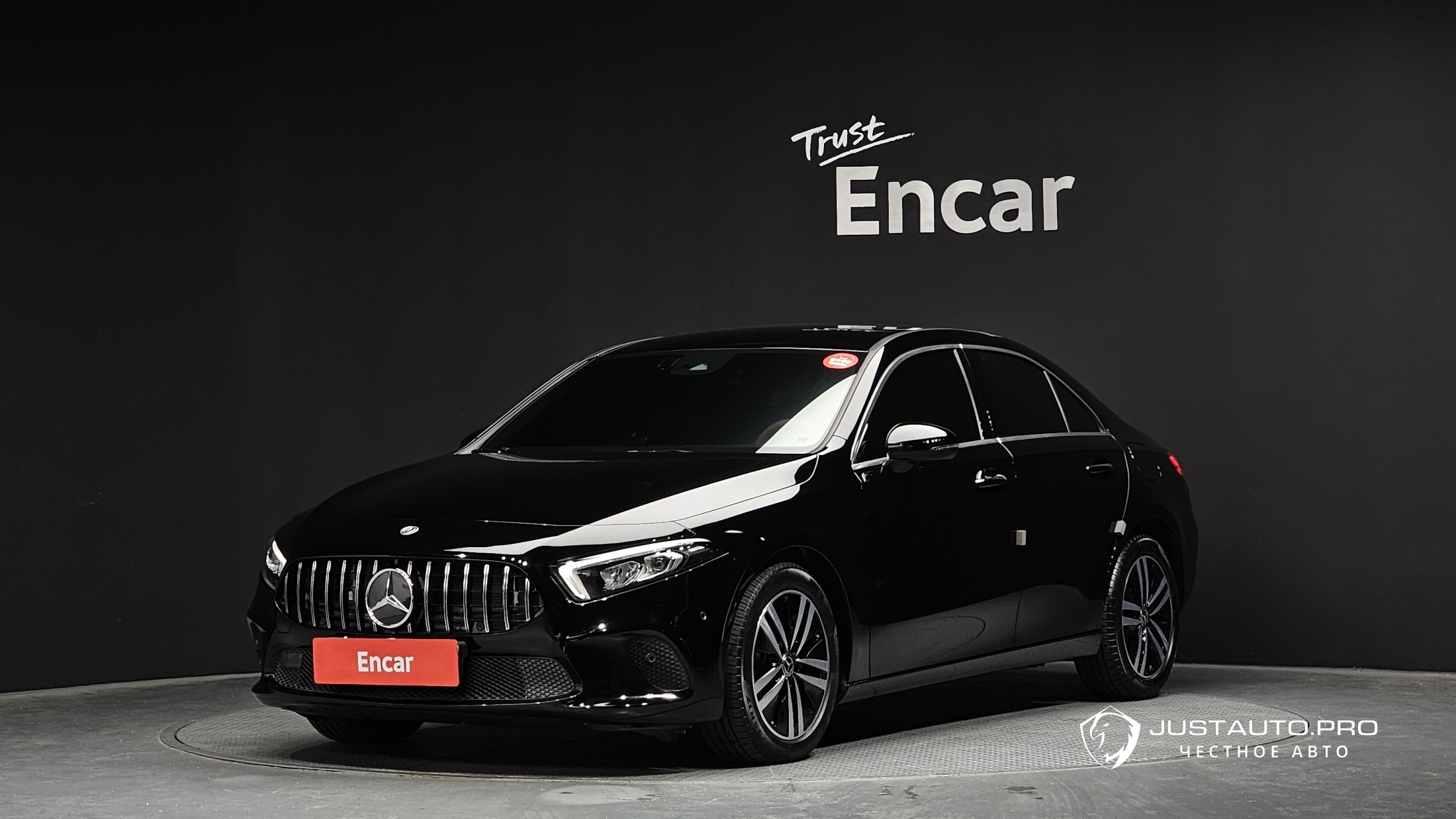 Автомобиль Mercedes-Benz A-Class