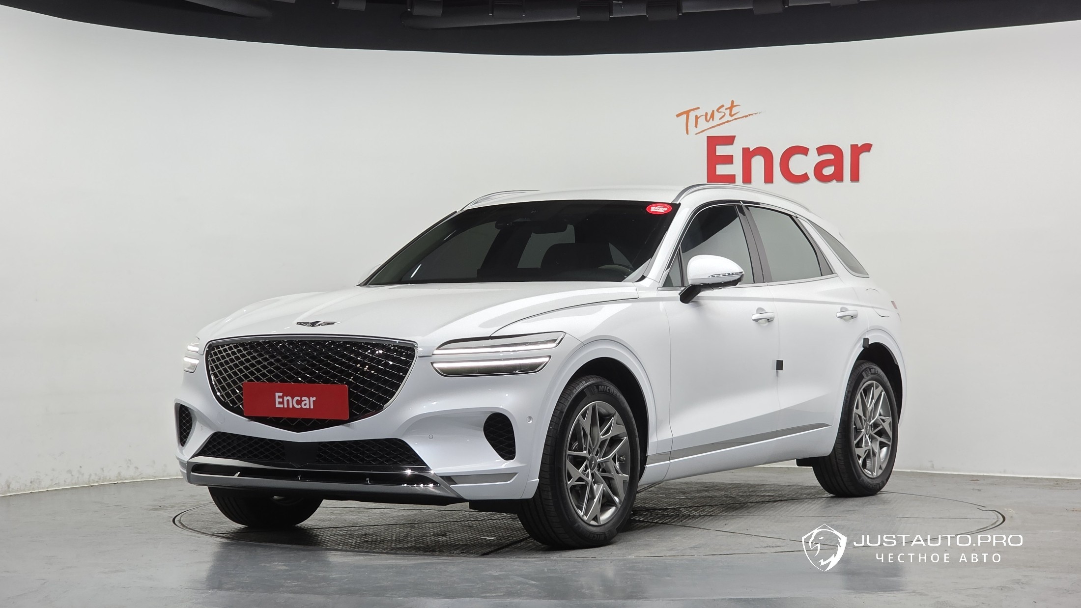 Автомобиль Genesis GV70