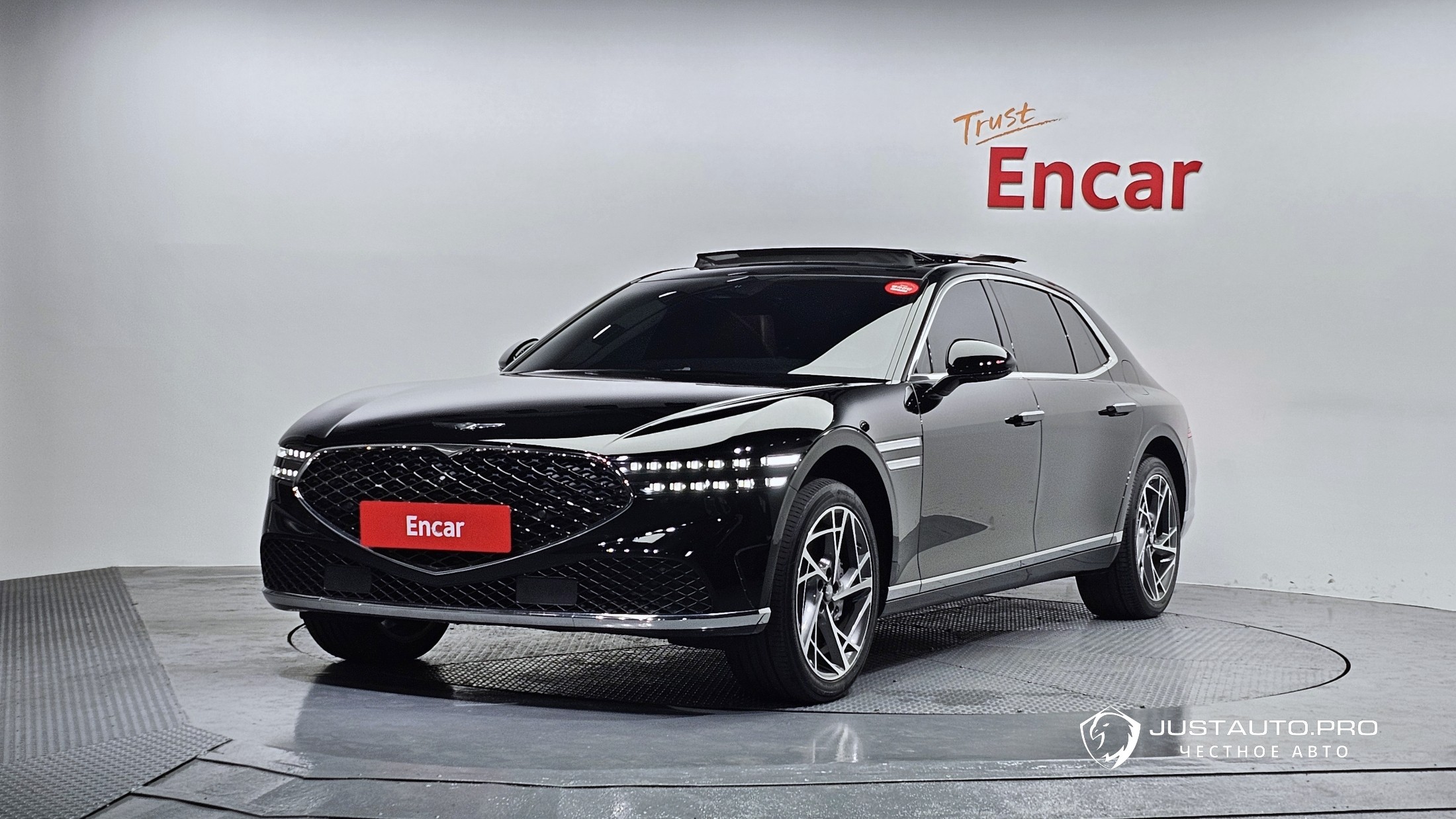 Автомобиль Genesis G90