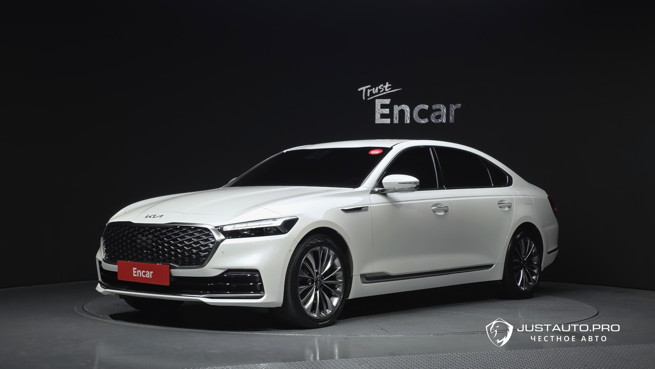 Автомобиль Kia K9
