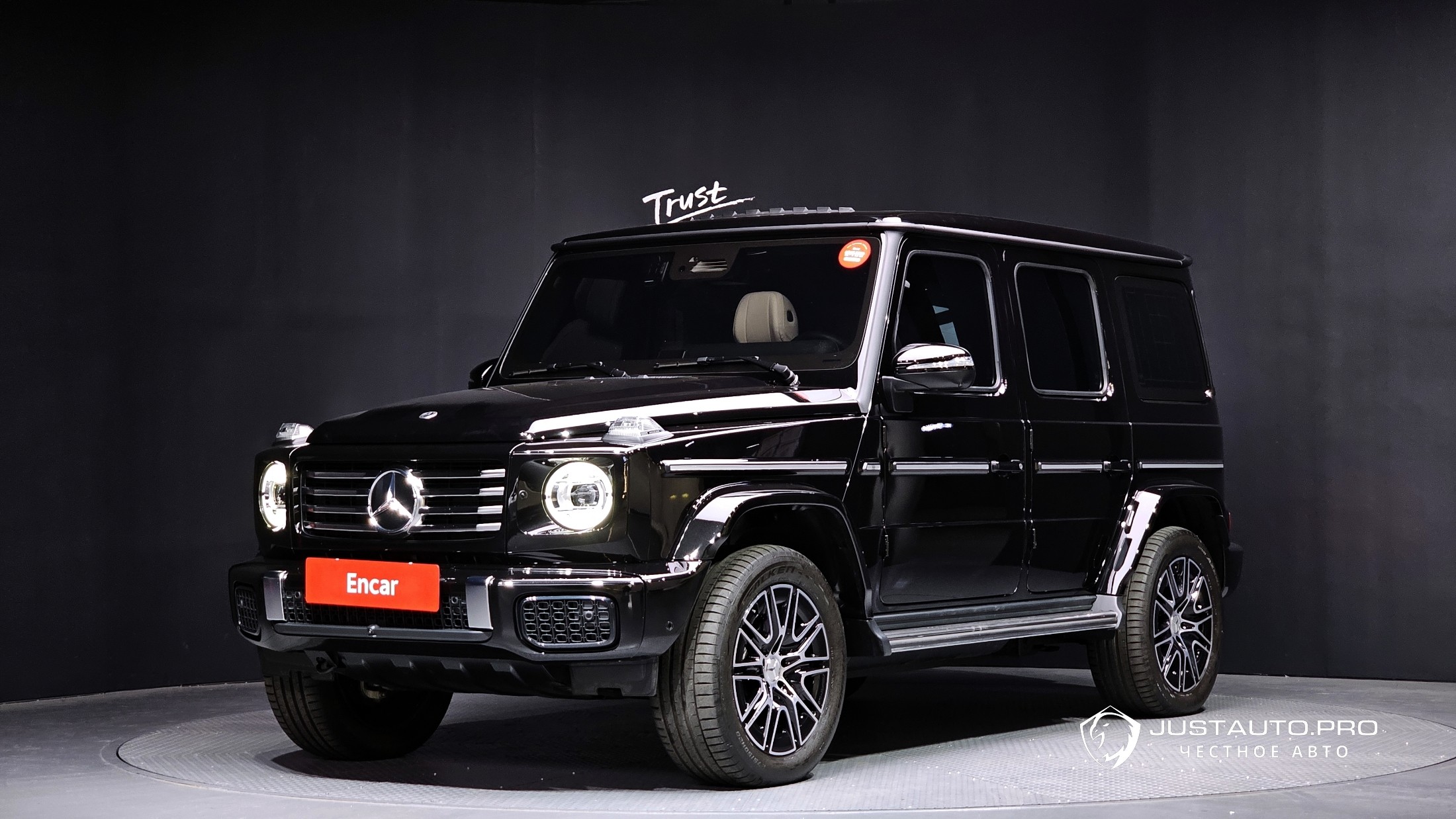 Автомобиль Mercedes-Benz G-Class