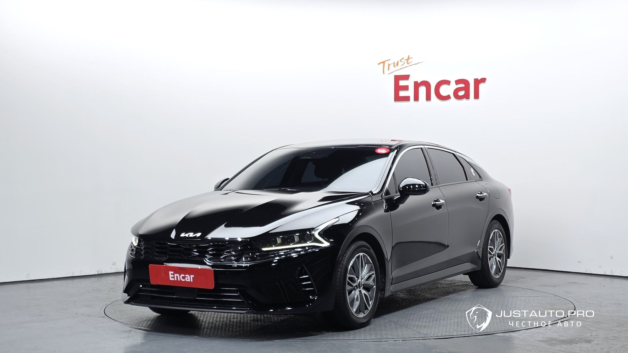 Автомобиль Kia K5
