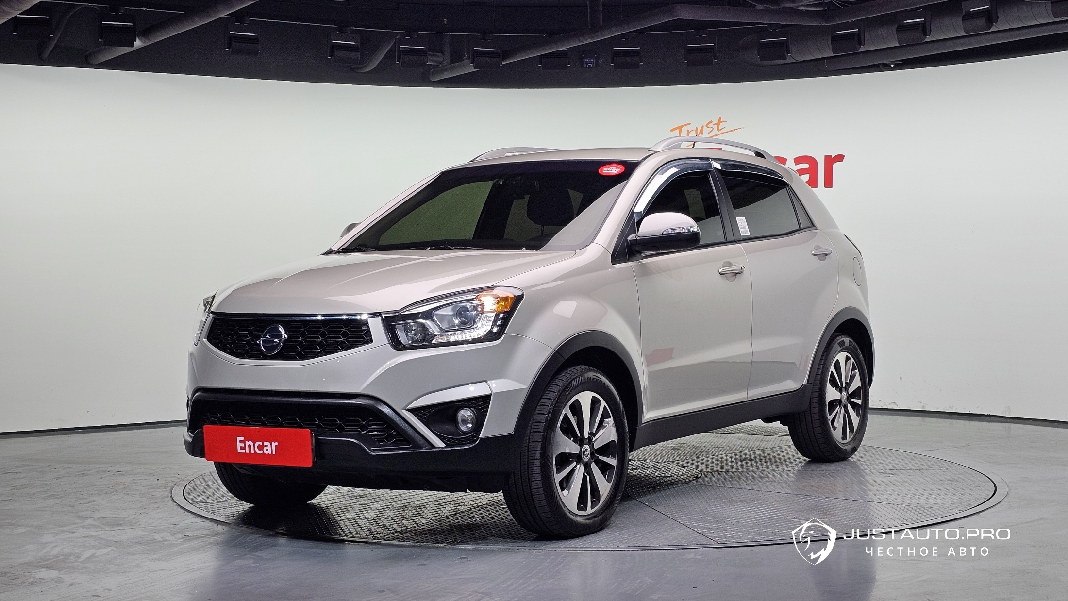 Автомобиль KG_Mobility_Ssangyong KORANDO