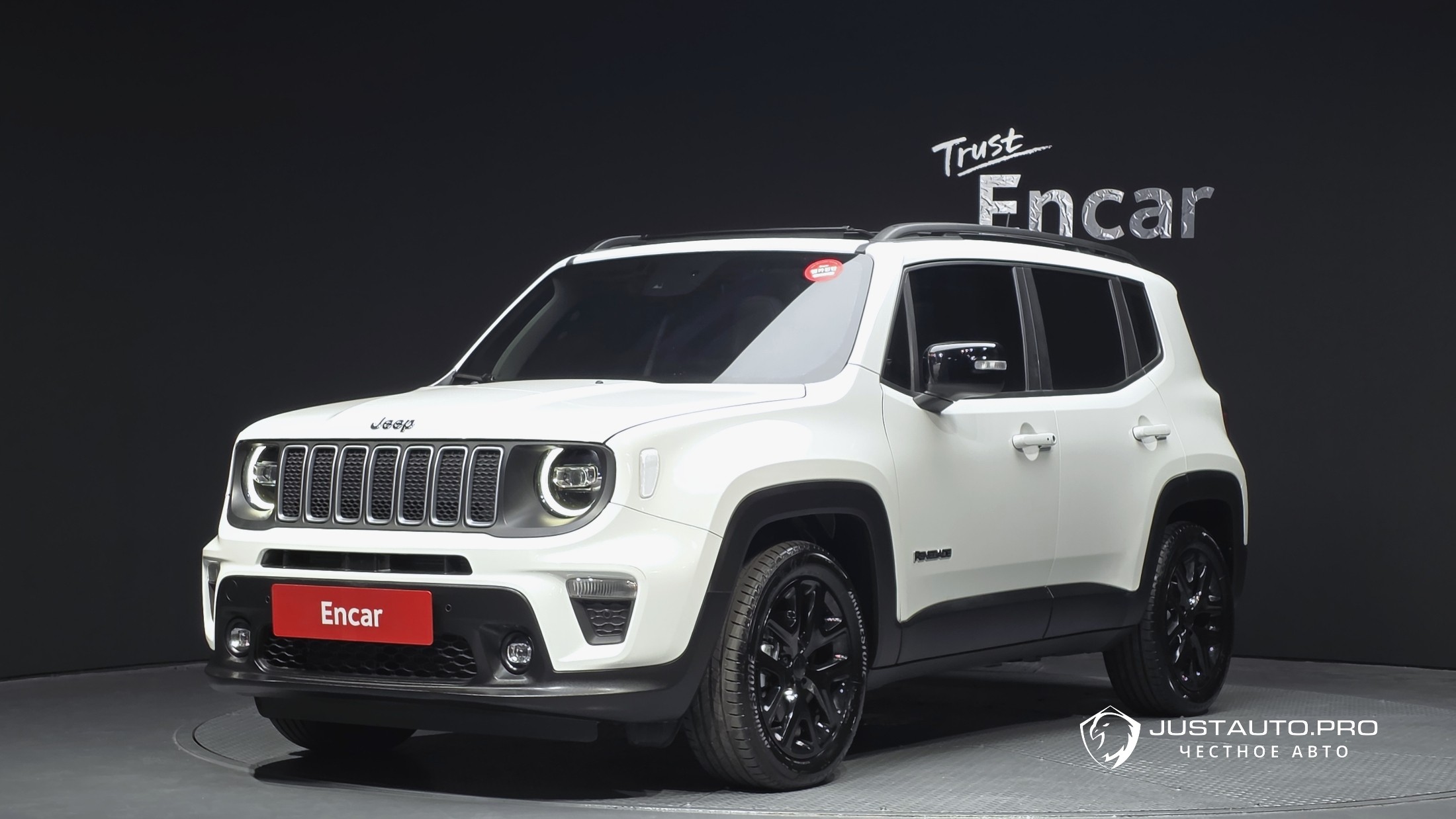 Автомобиль Jeep Renegade