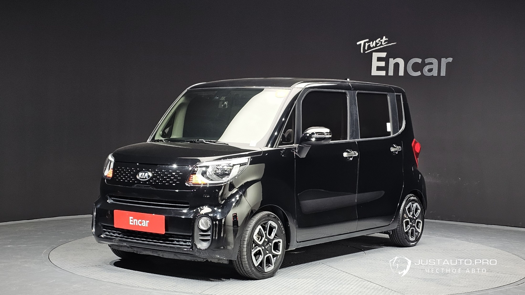 Автомобиль Kia RAY