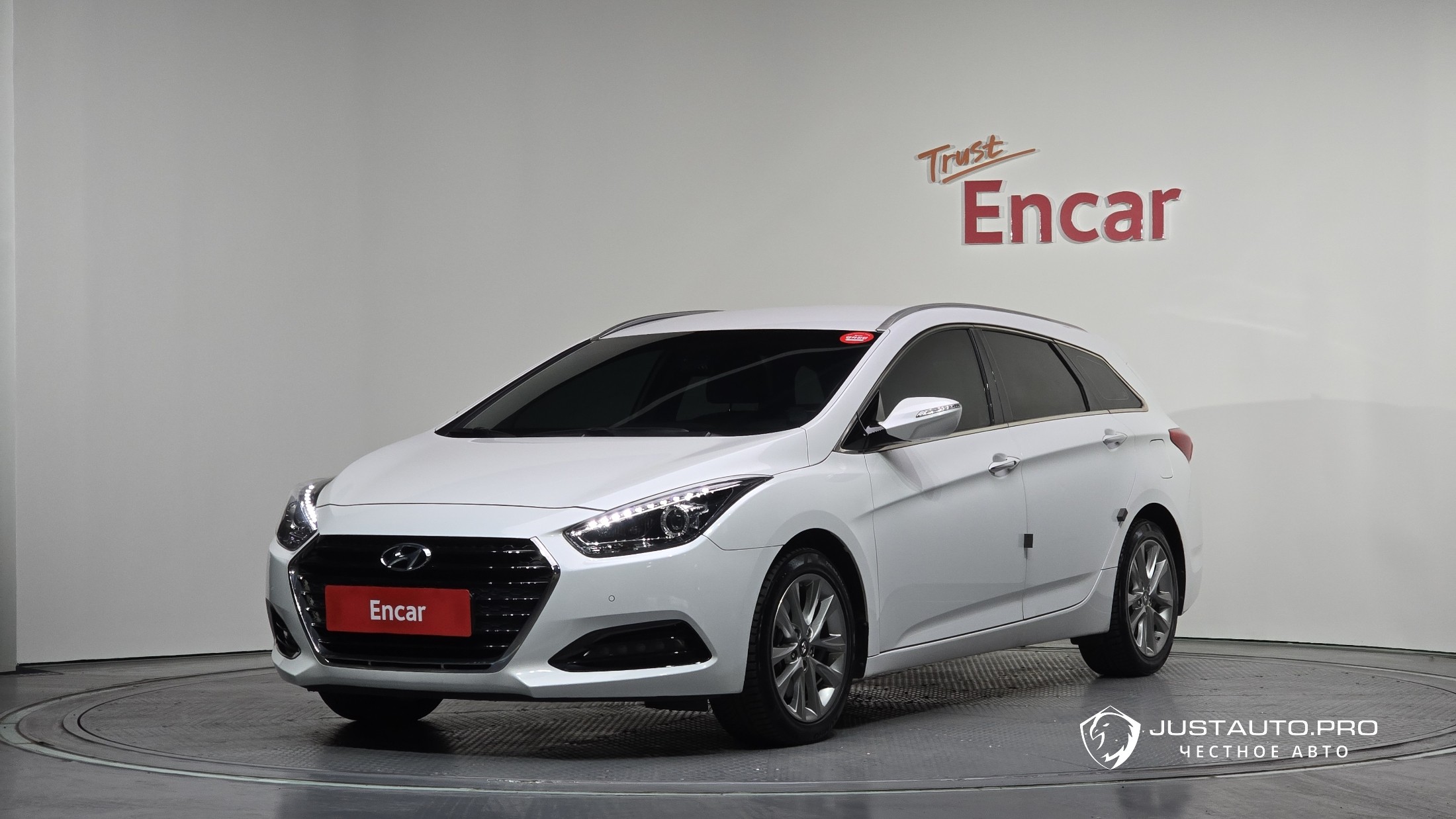 Автомобиль Hyundai i40