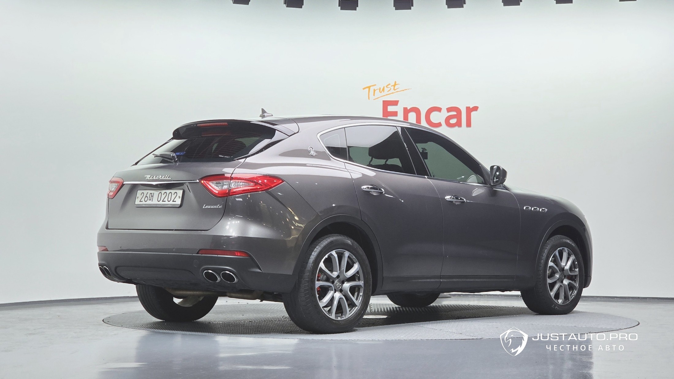 Автомобиль Maserati Levante