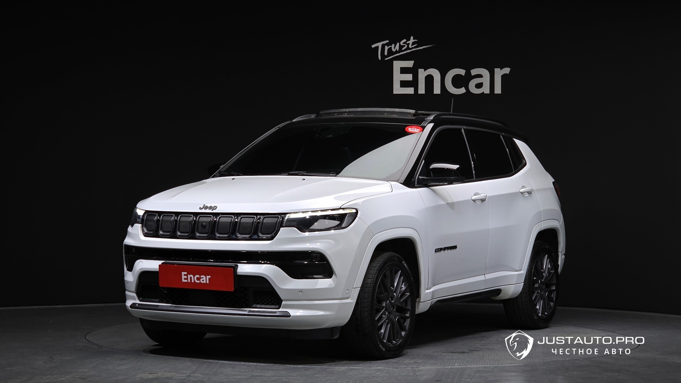 Автомобиль Jeep Compass