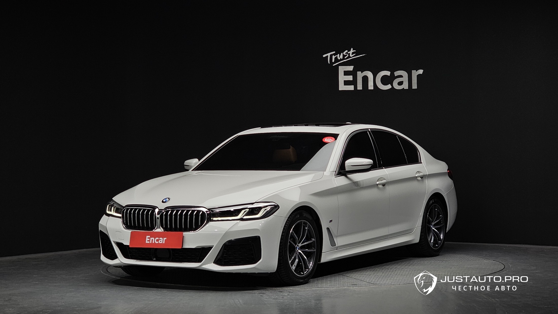 Автомобиль BMW 5-Series