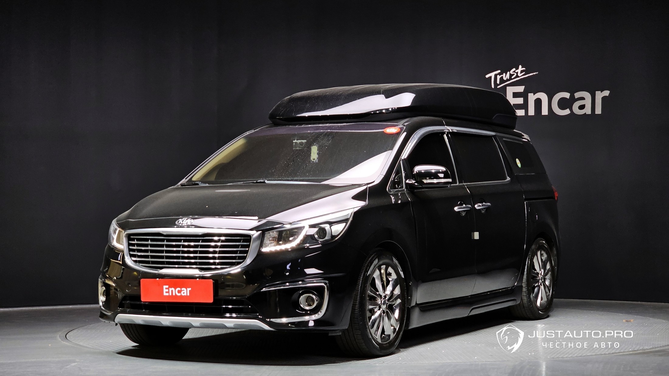 Автомобиль Kia Canival