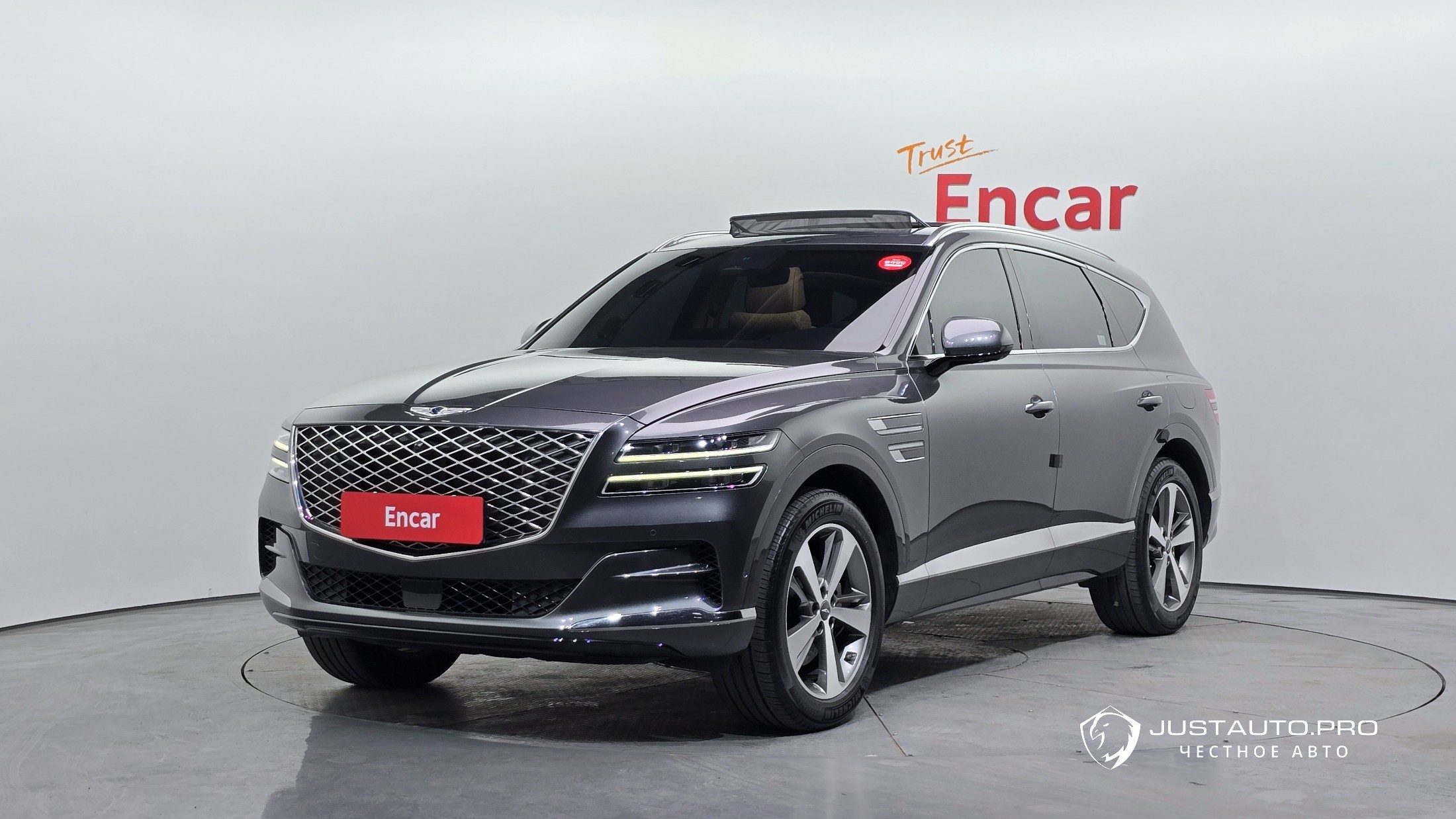 Автомобиль Genesis GV80