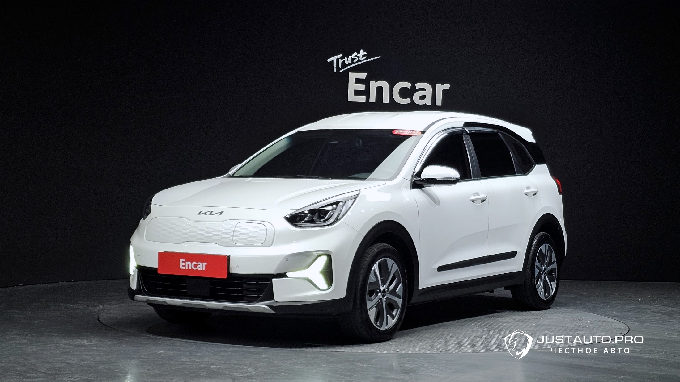 Автомобиль Kia Niro