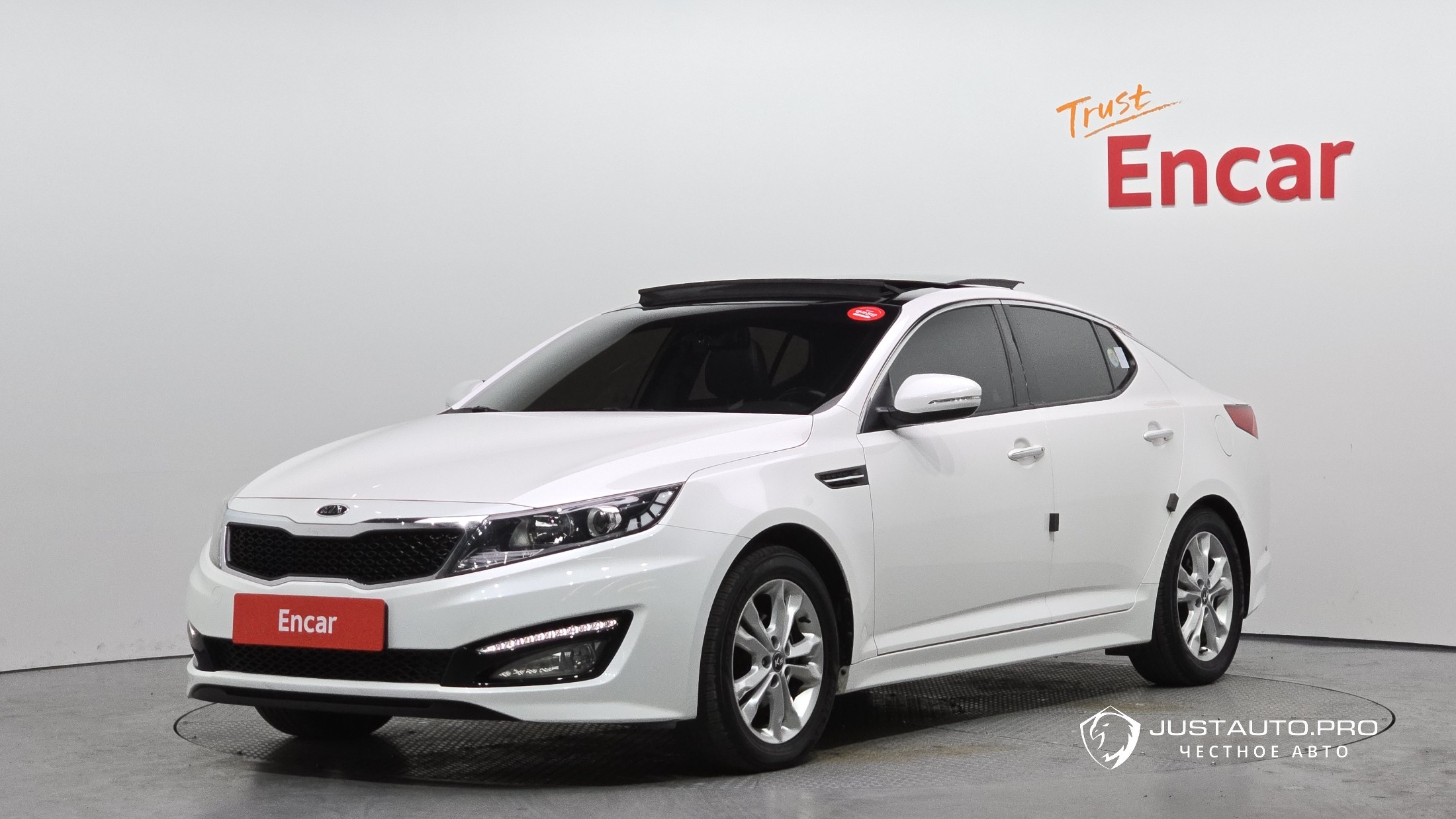 Автомобиль Kia K5