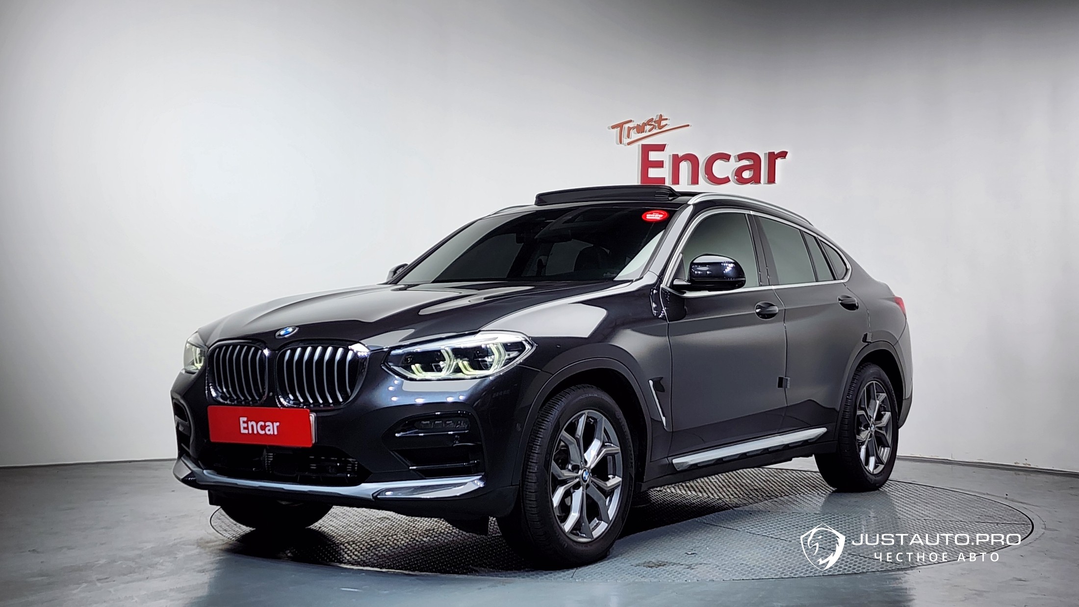 Автомобиль BMW X4