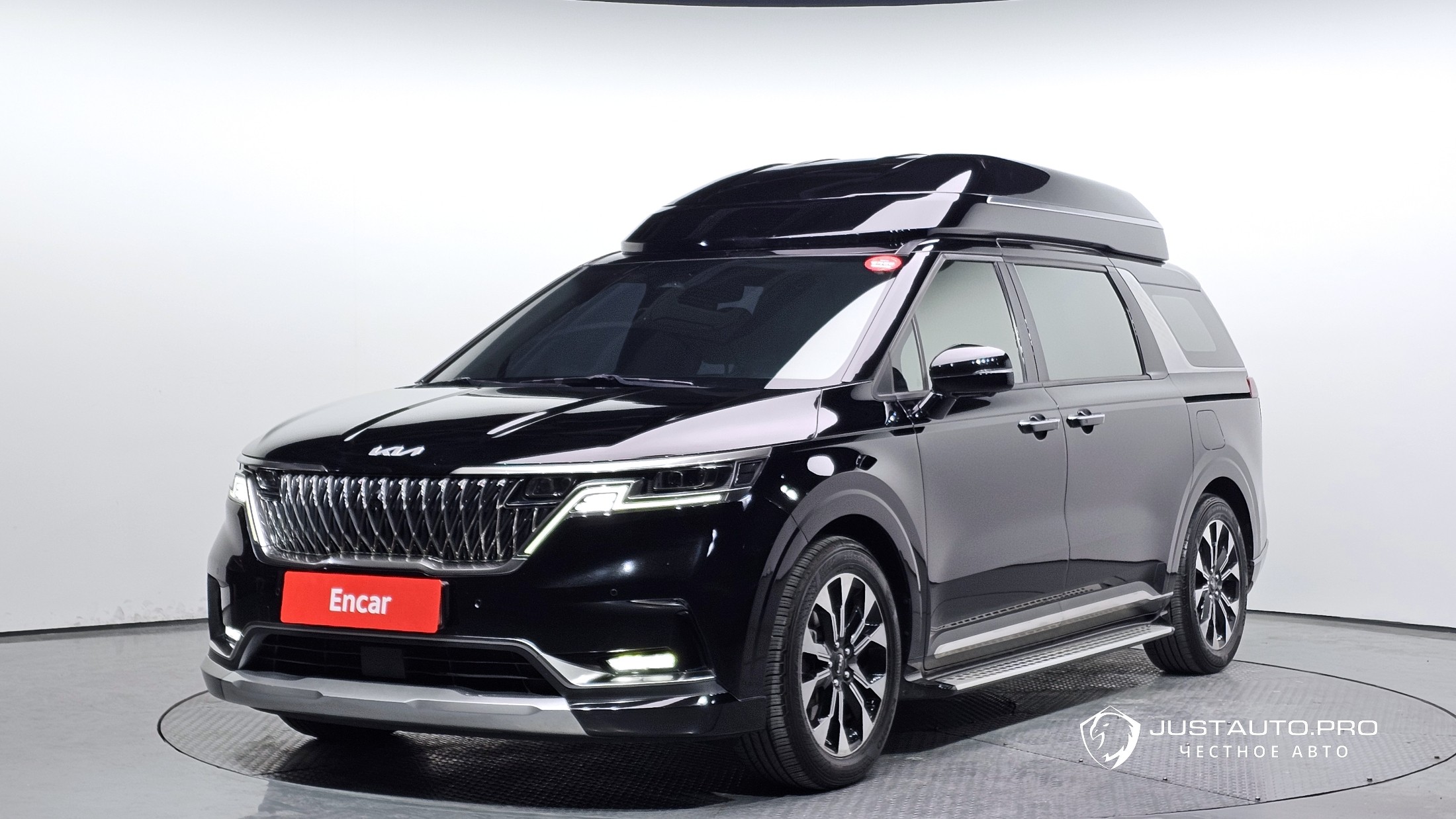 Автомобиль Kia Canival