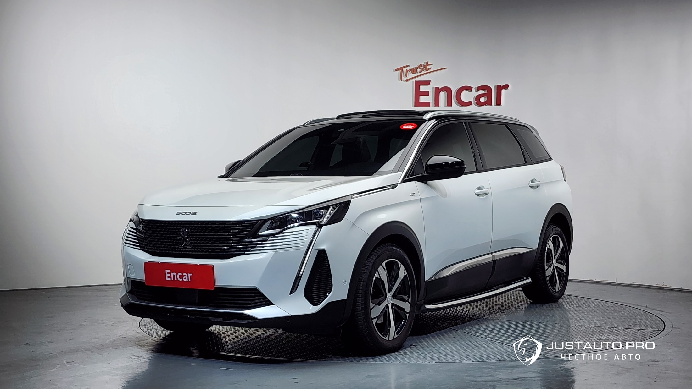 Автомобиль Peugeot 5008