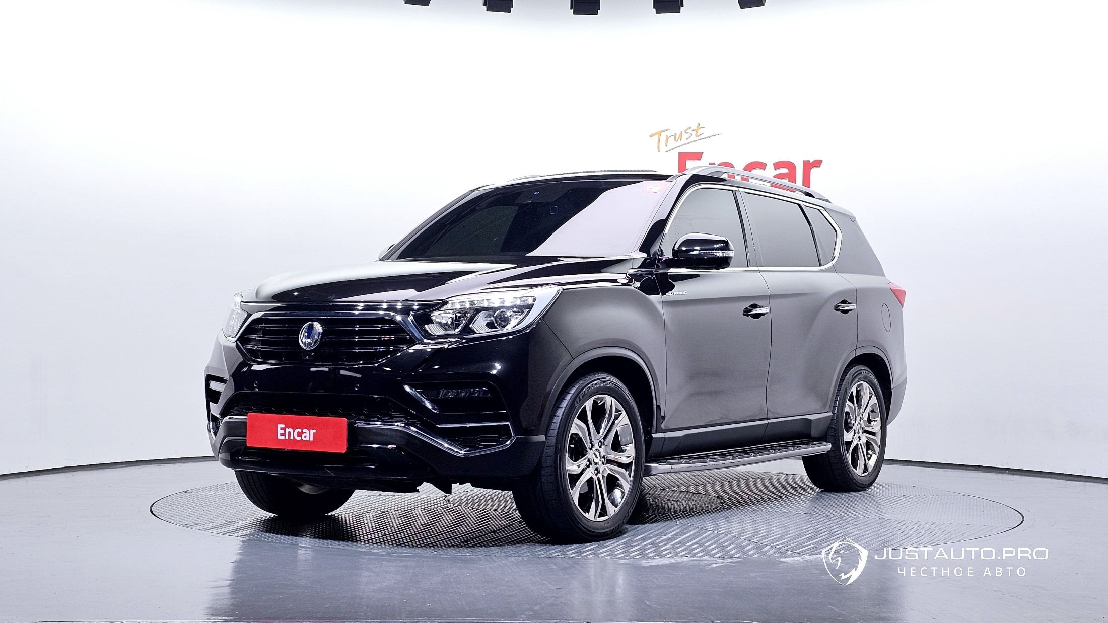 Автомобиль KG_Mobility_Ssangyong Rexton