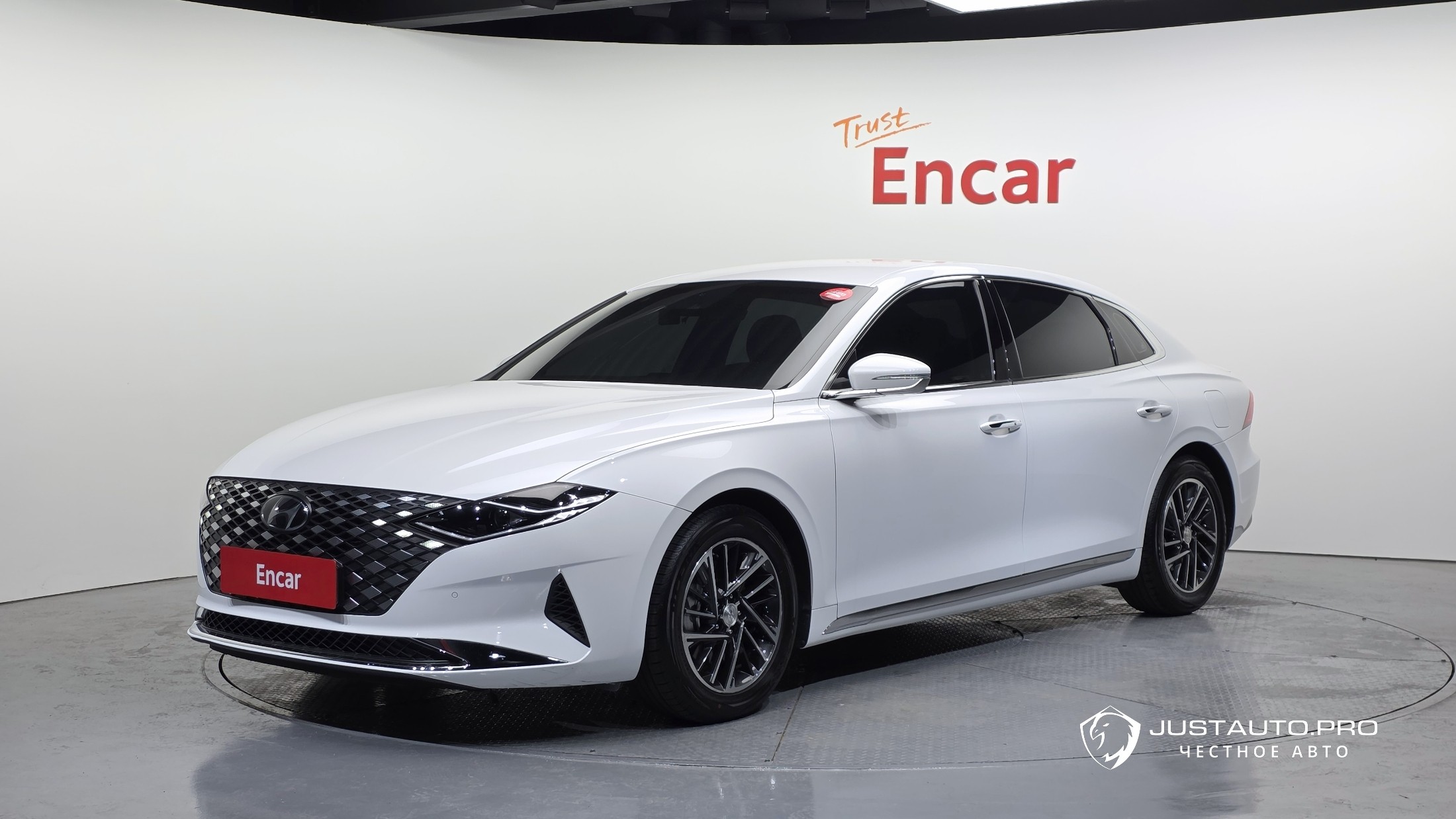 Автомобиль Hyundai Grandeur