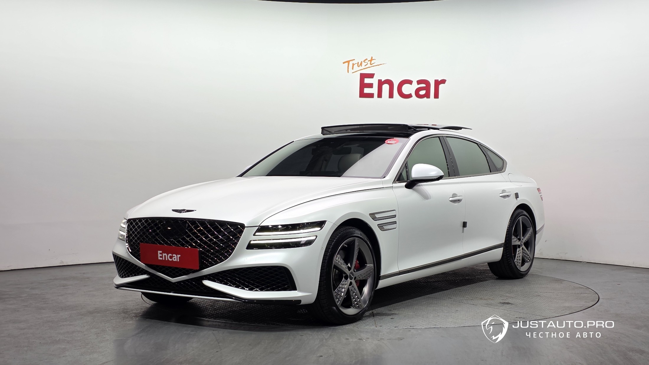 Автомобиль Genesis G80