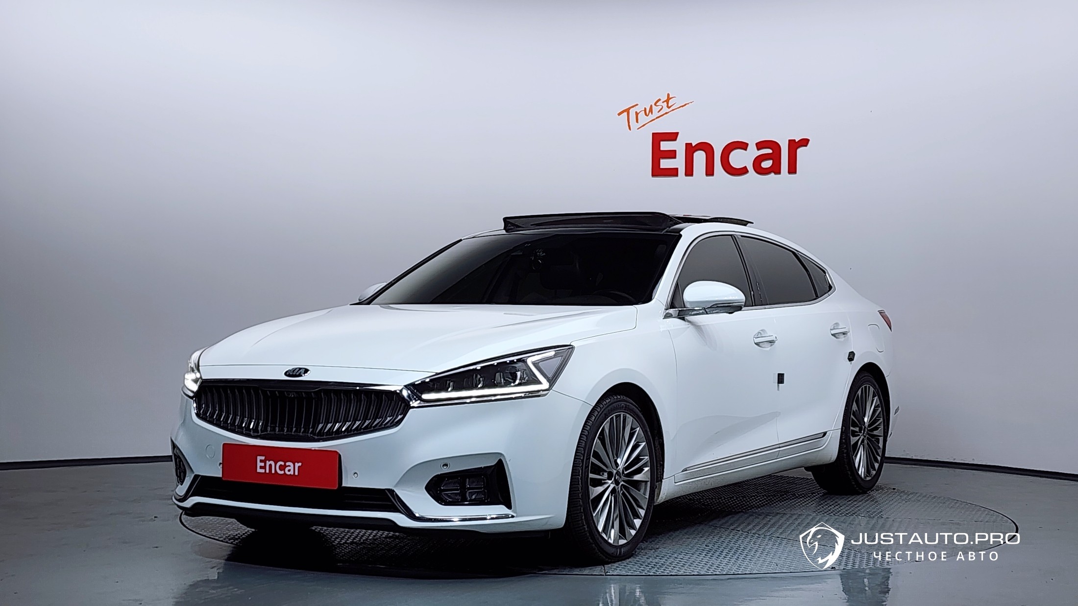 Автомобиль Kia K7