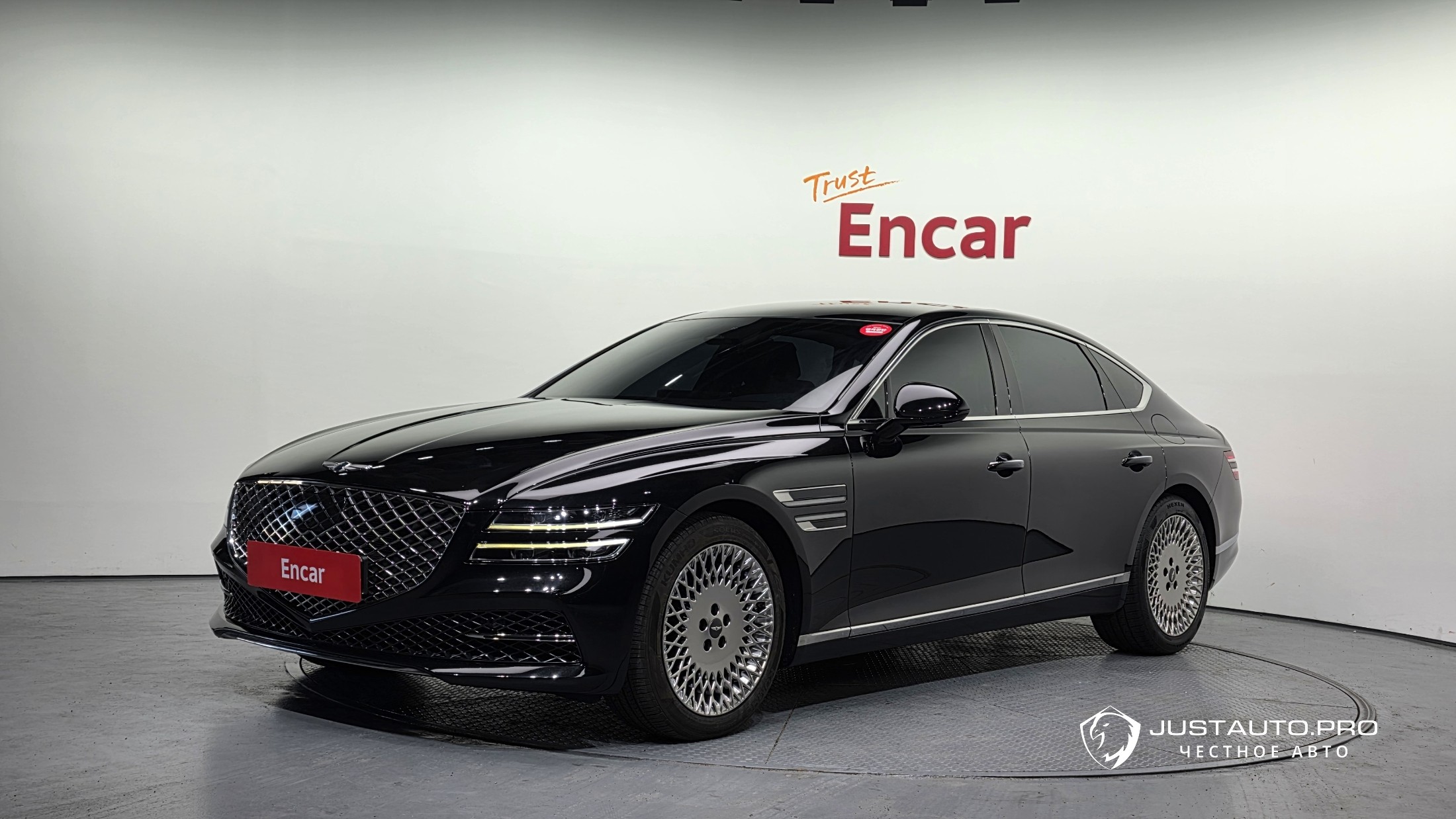 Автомобиль Genesis G80