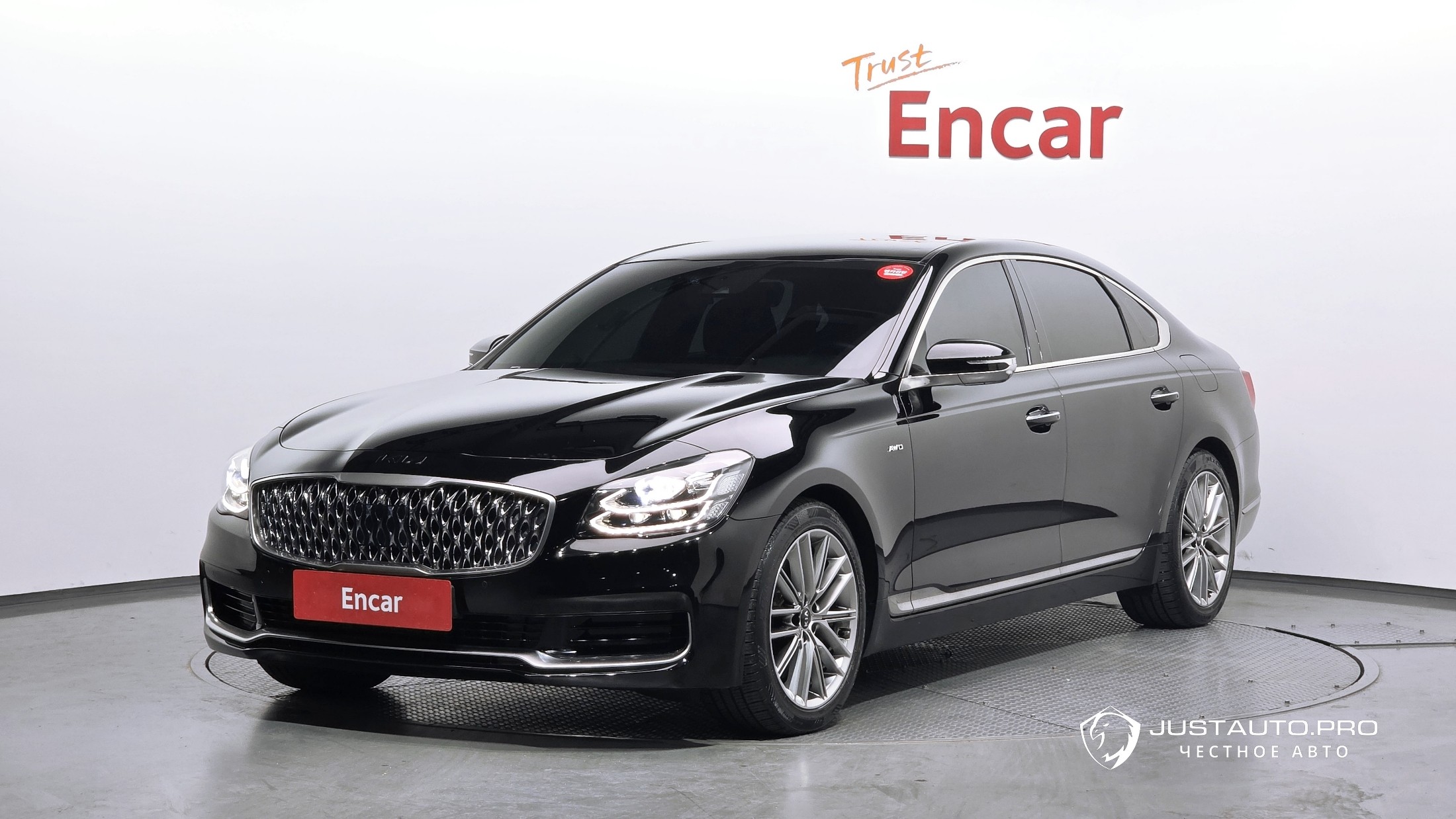 Автомобиль Kia K9