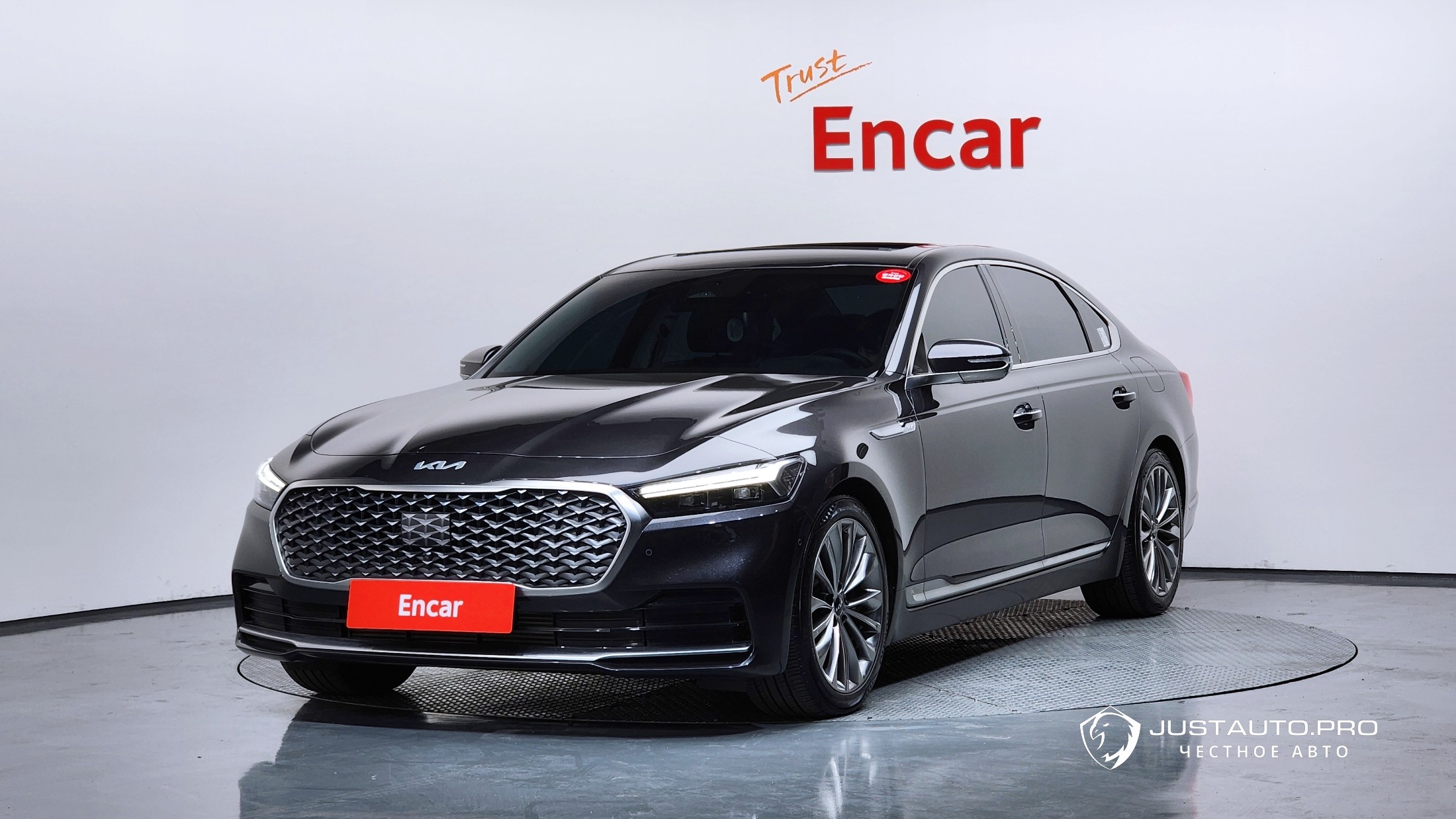 Автомобиль Kia K9