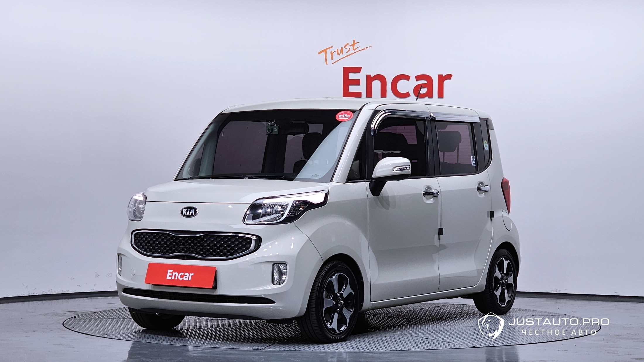Автомобиль Kia RAY