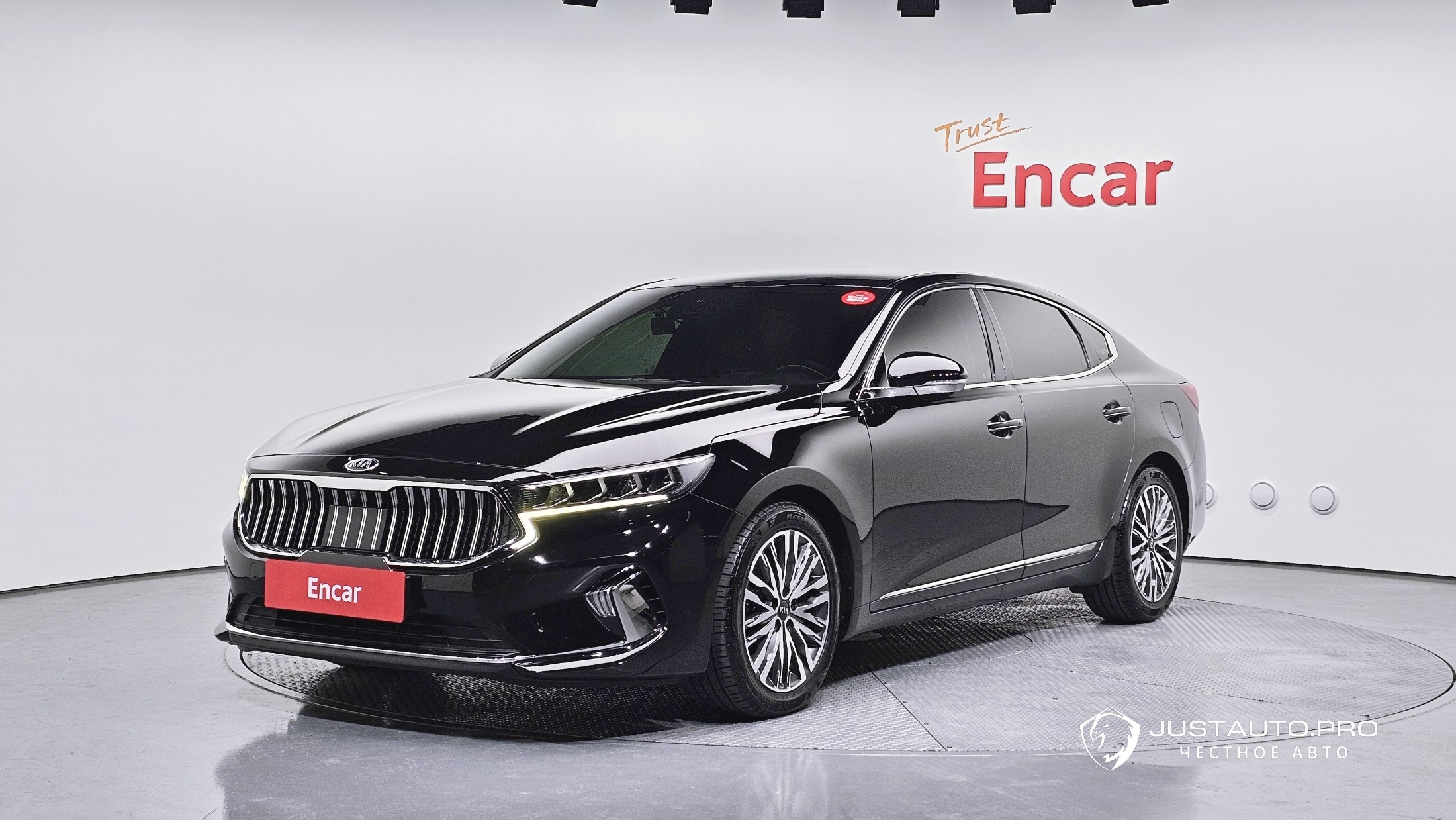Автомобиль Kia K7