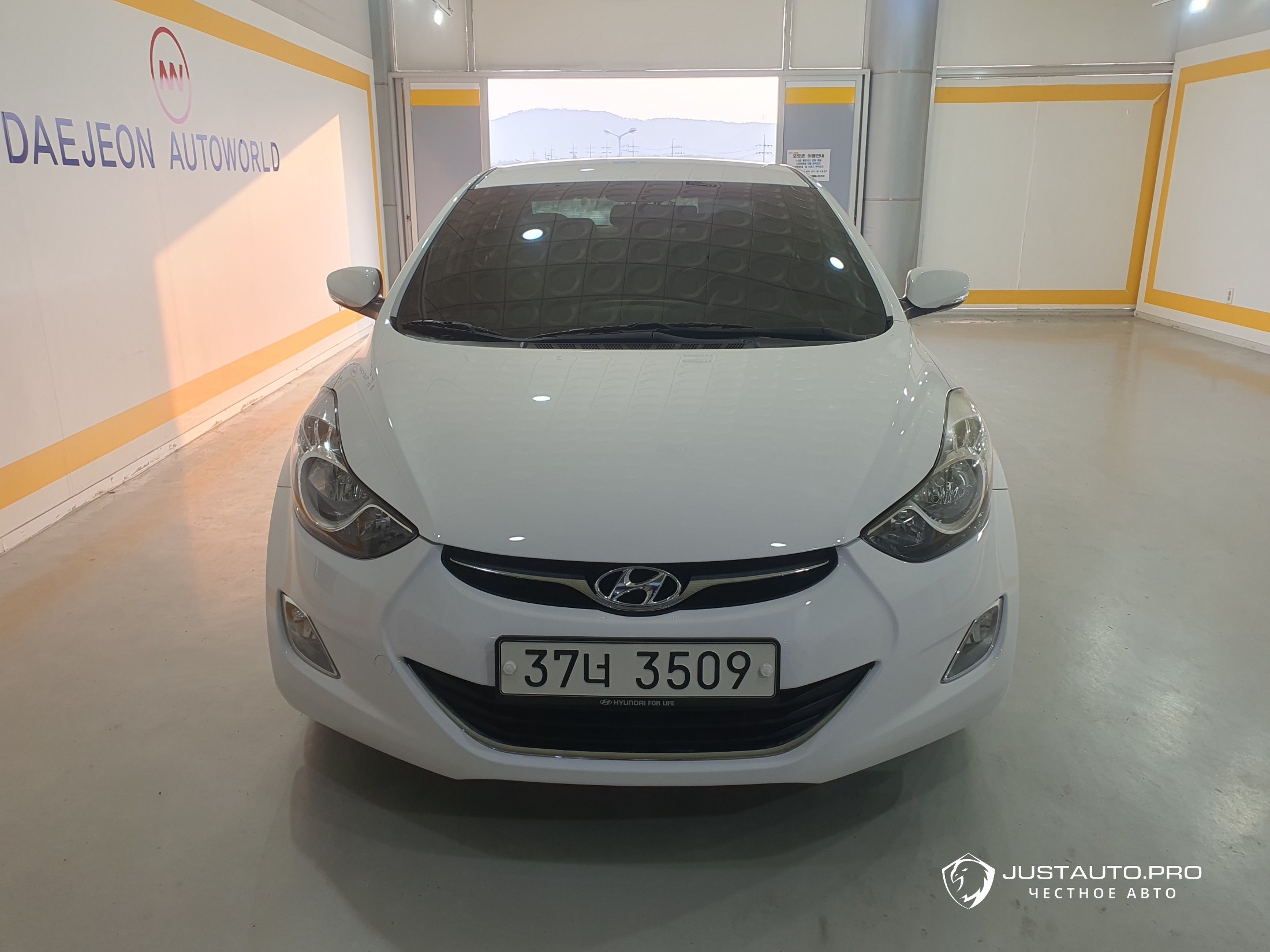 Автомобиль Hyundai AVANTE