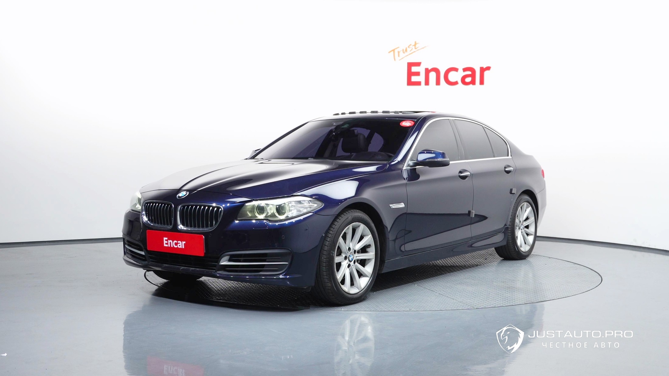 Автомобиль BMW 5-Series