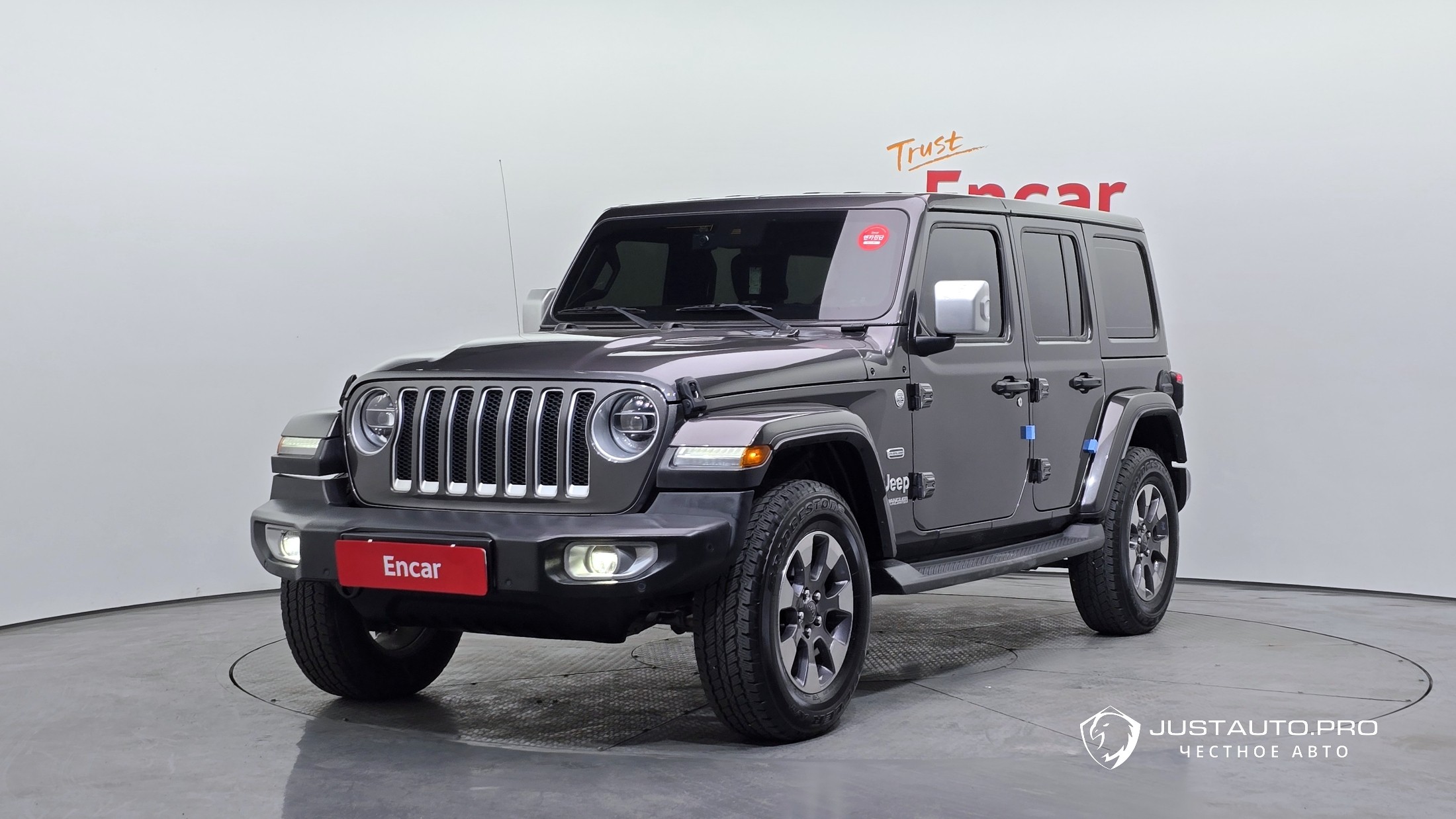 Автомобиль Jeep Wrangler