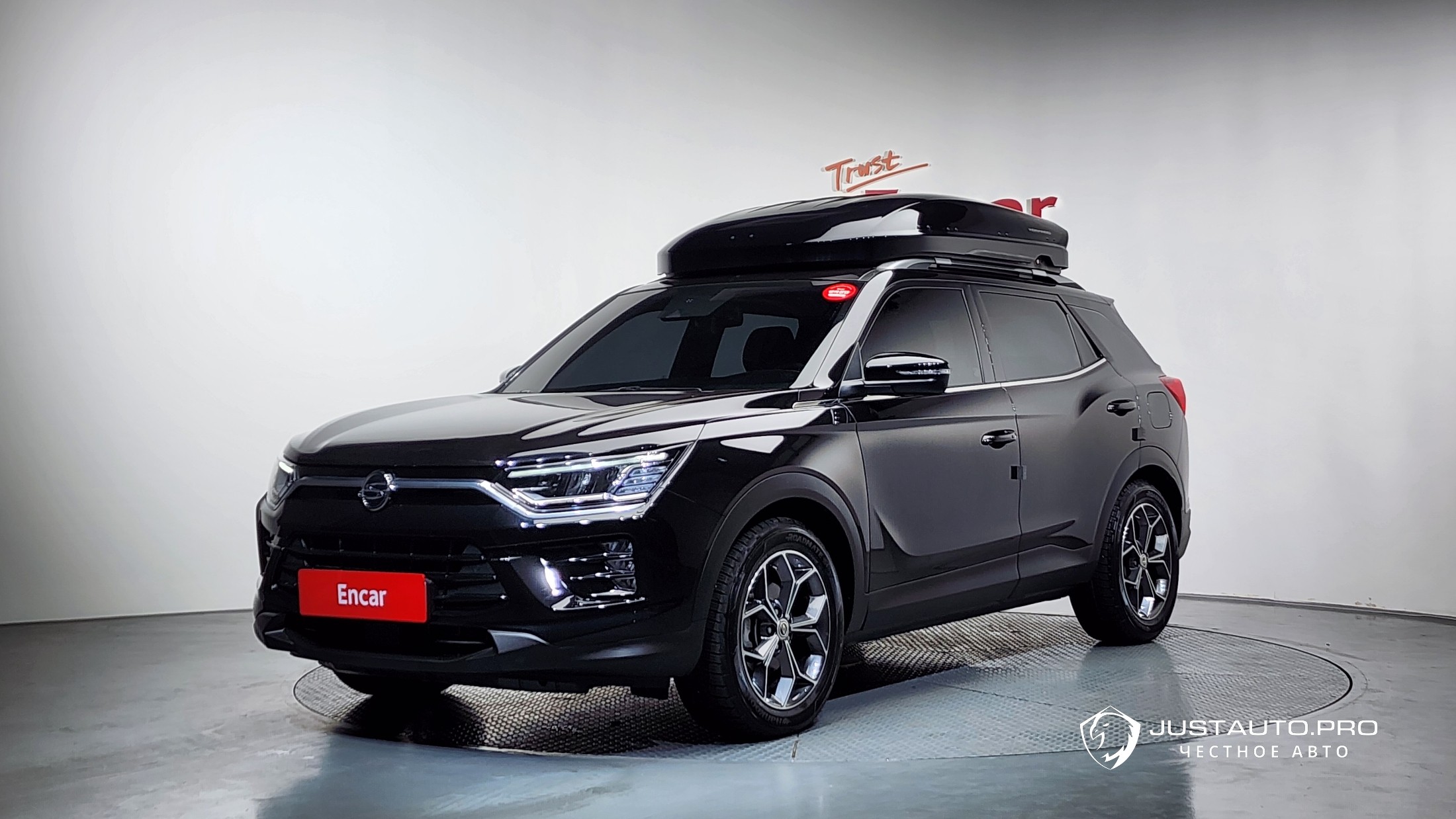 Автомобиль KG_Mobility_Ssangyong KORANDO