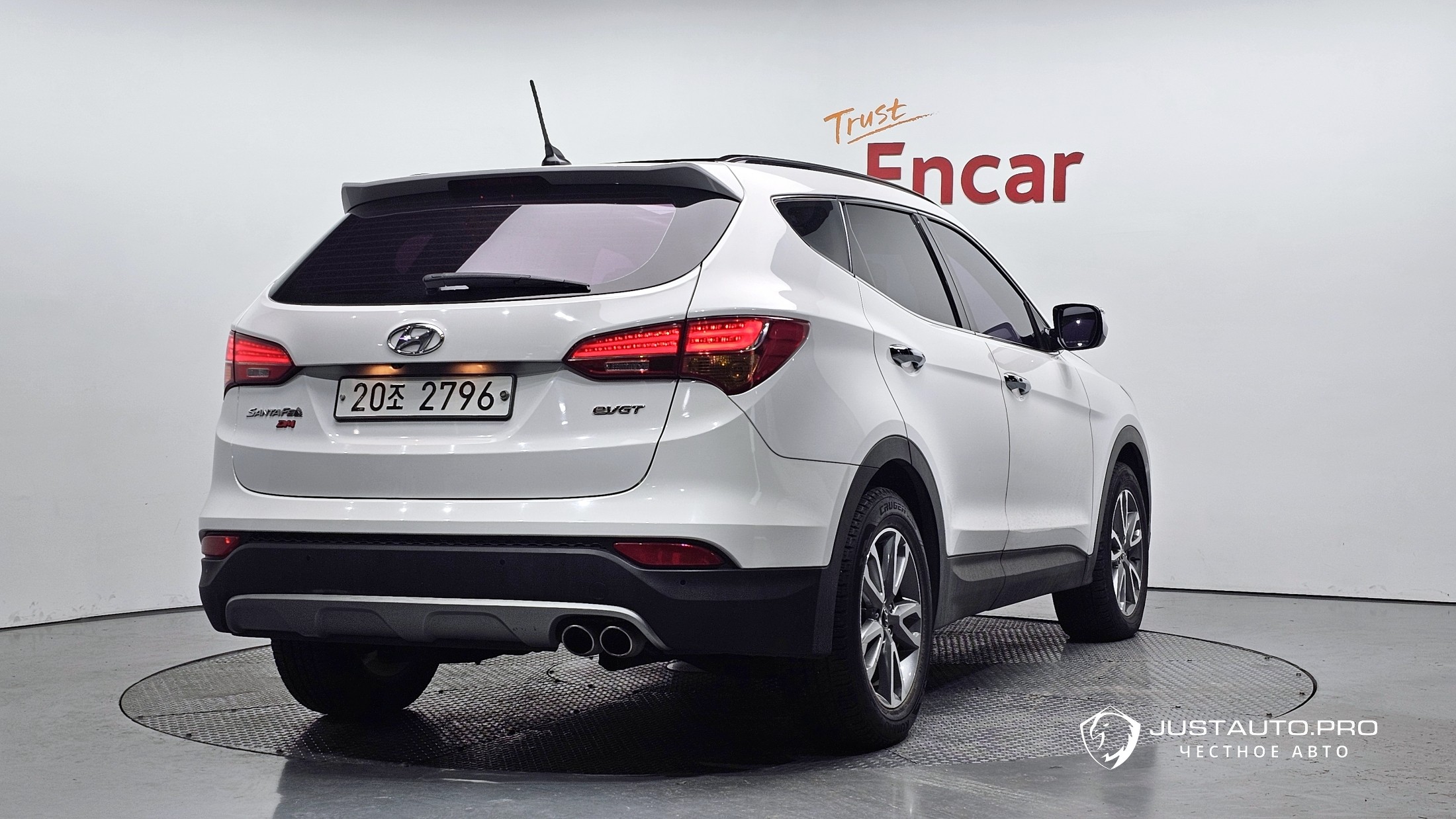 Автомобиль Hyundai Santafe