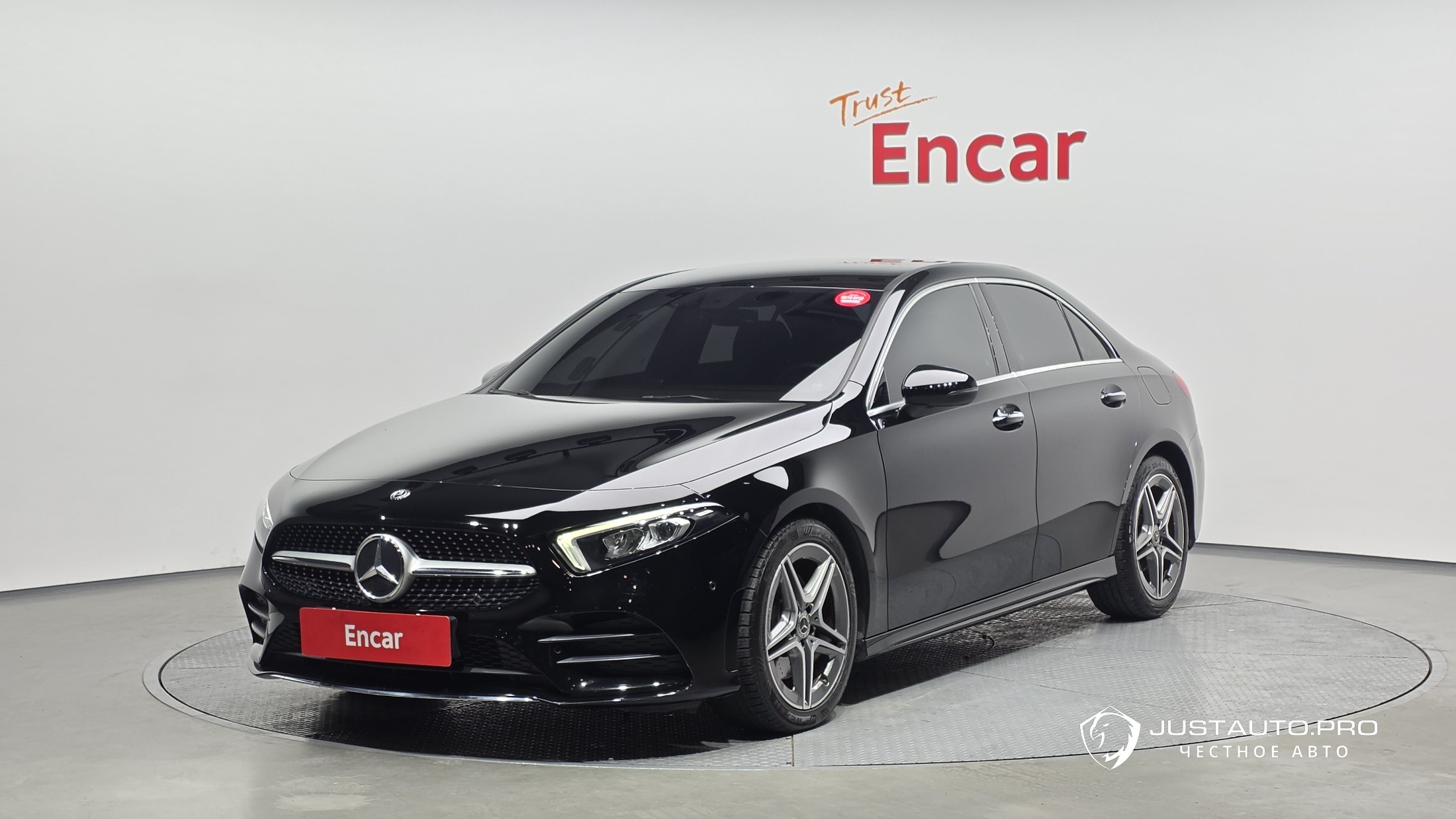 Автомобиль Mercedes-Benz A-Class