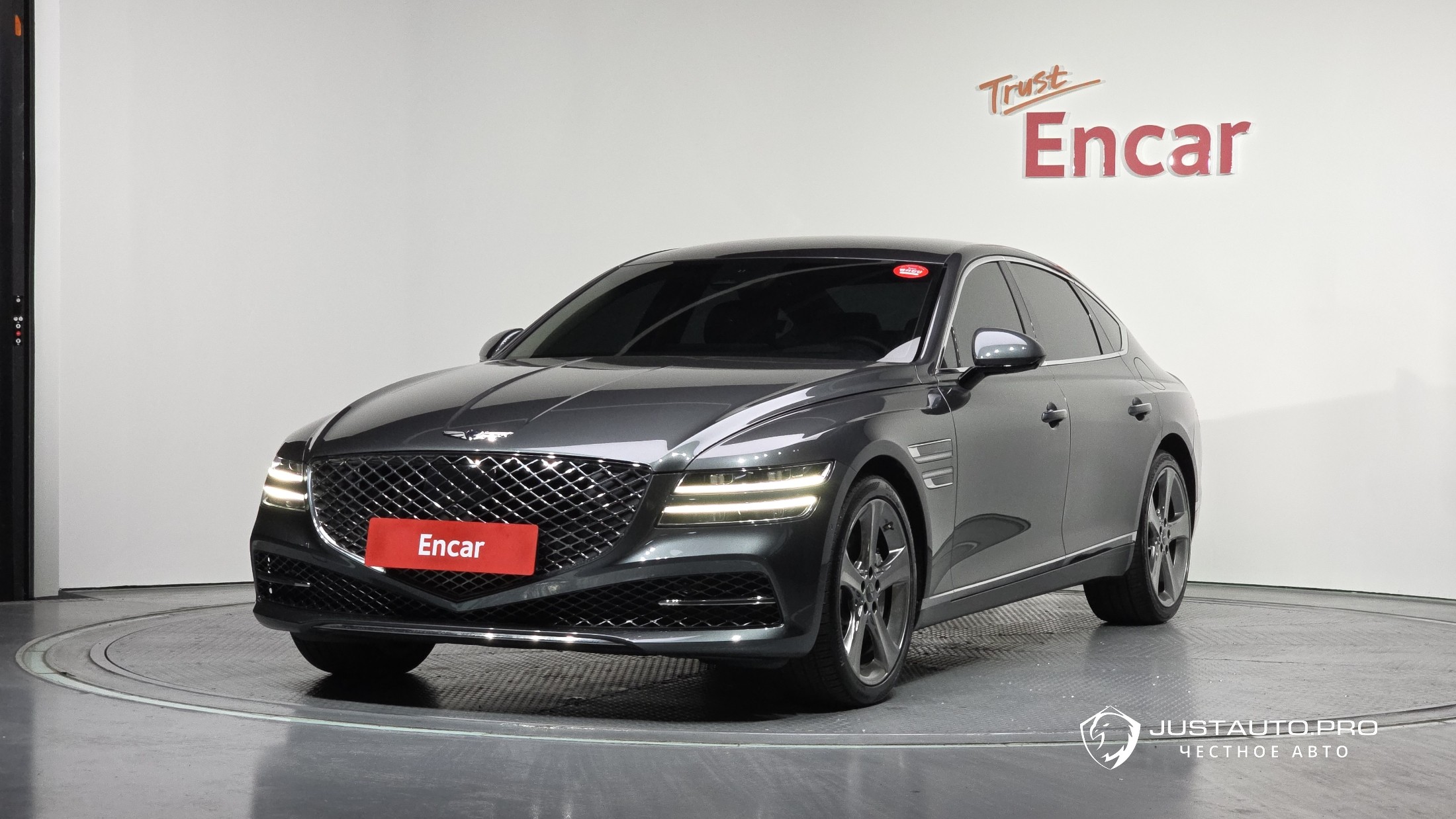 Автомобиль Genesis G80