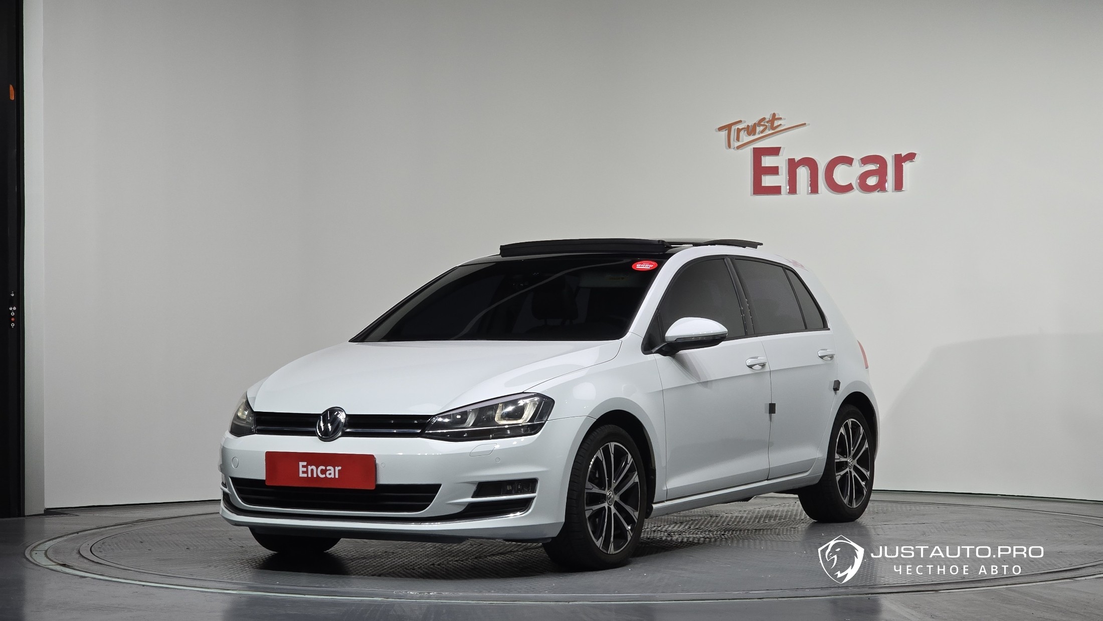 Автомобиль Volkswagen Golf