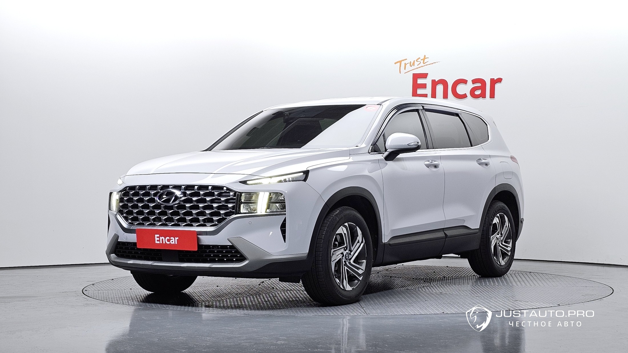 Автомобиль Hyundai Santafe