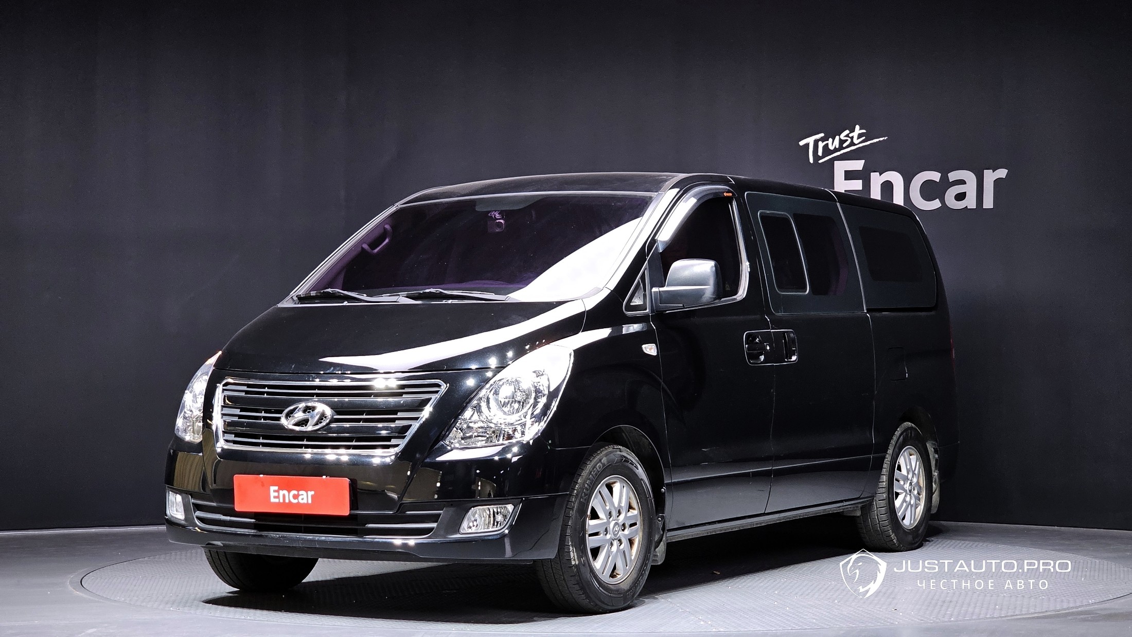 Автомобиль Hyundai Starex