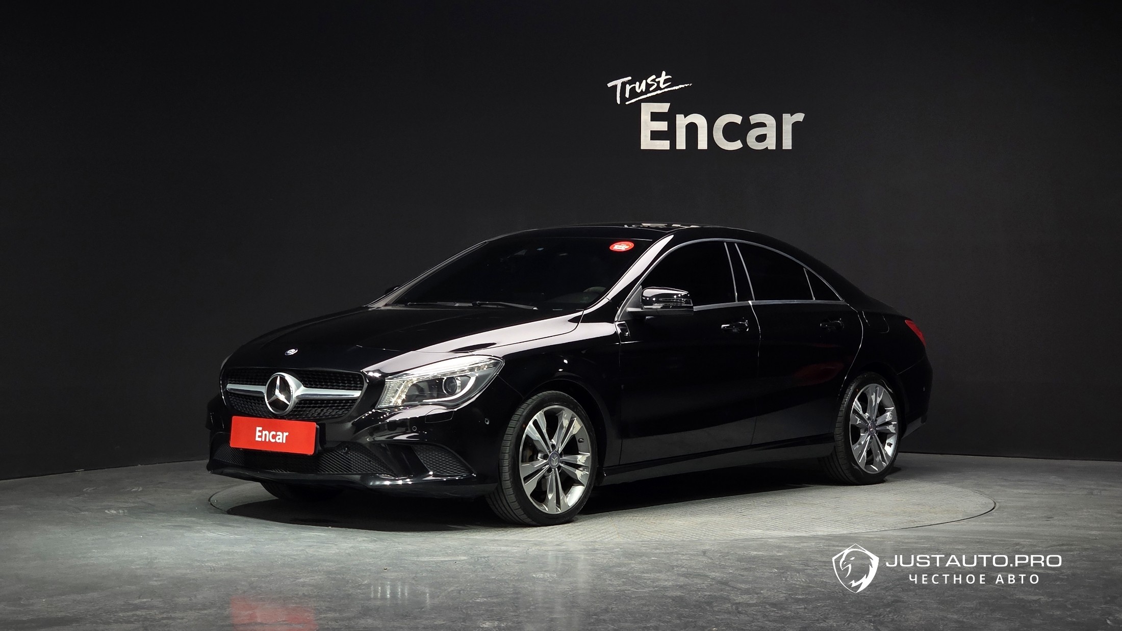 Автомобиль Mercedes-Benz CLA-Class