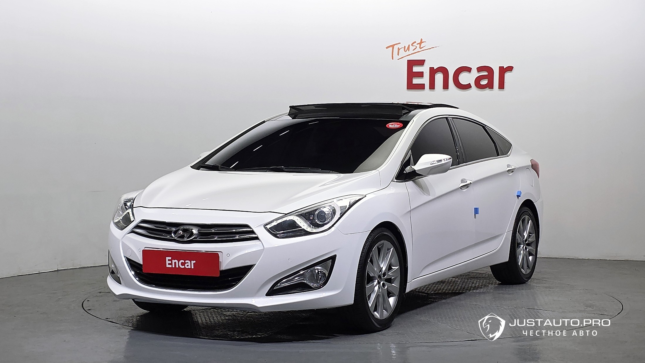 Автомобиль Hyundai i40