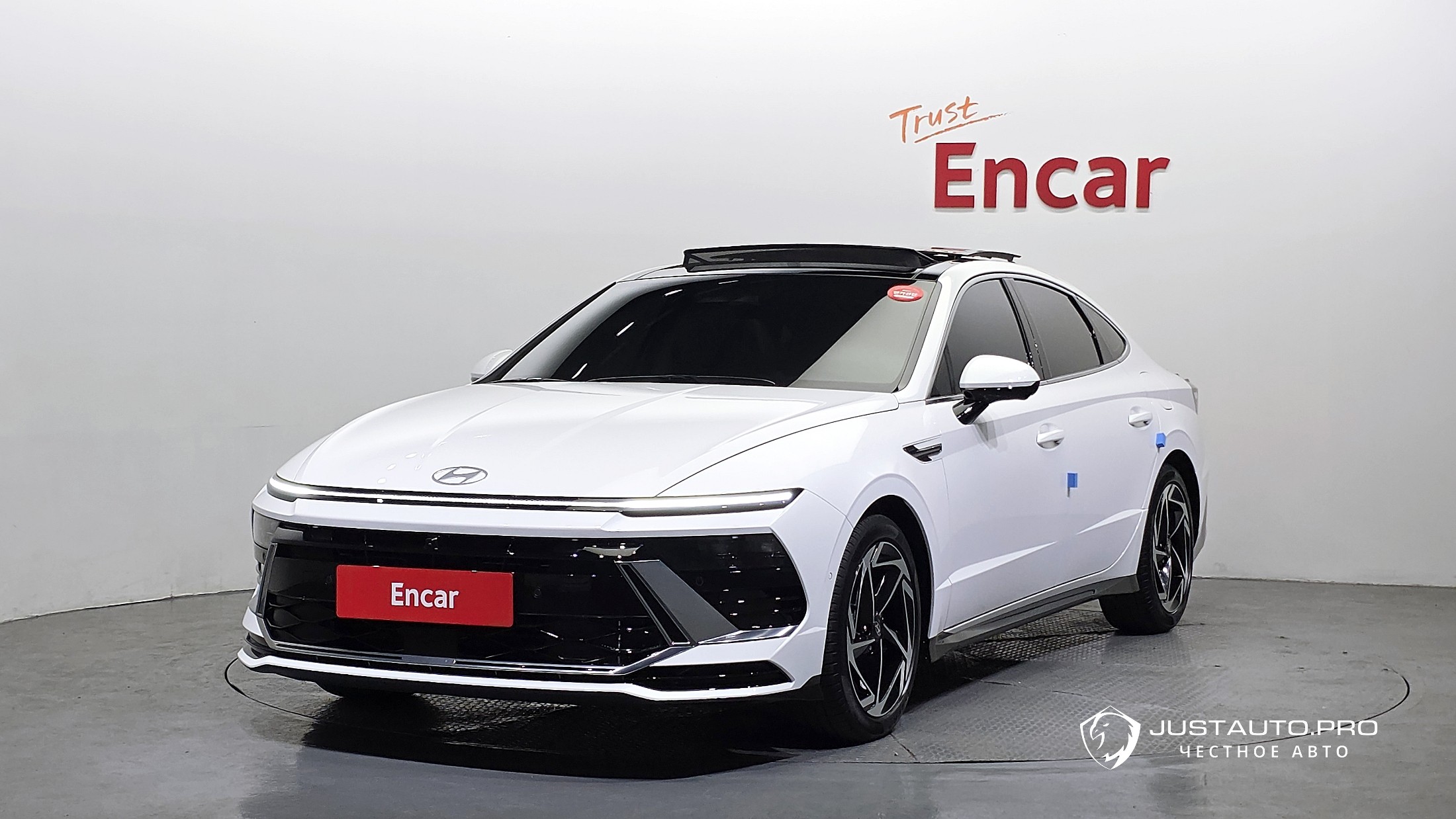 Автомобиль Hyundai Sonata