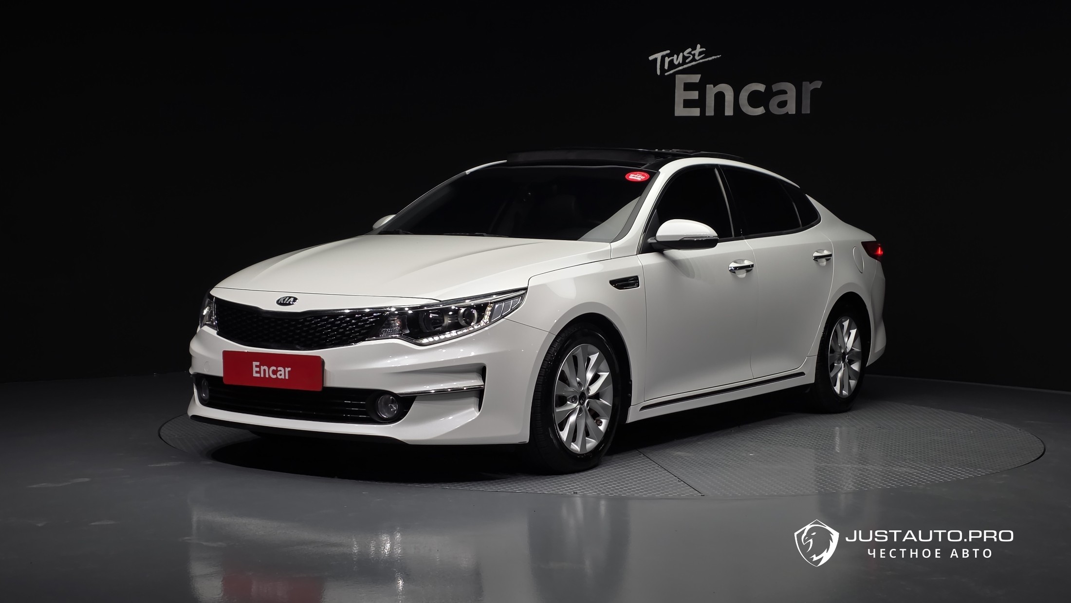 Автомобиль Kia K5