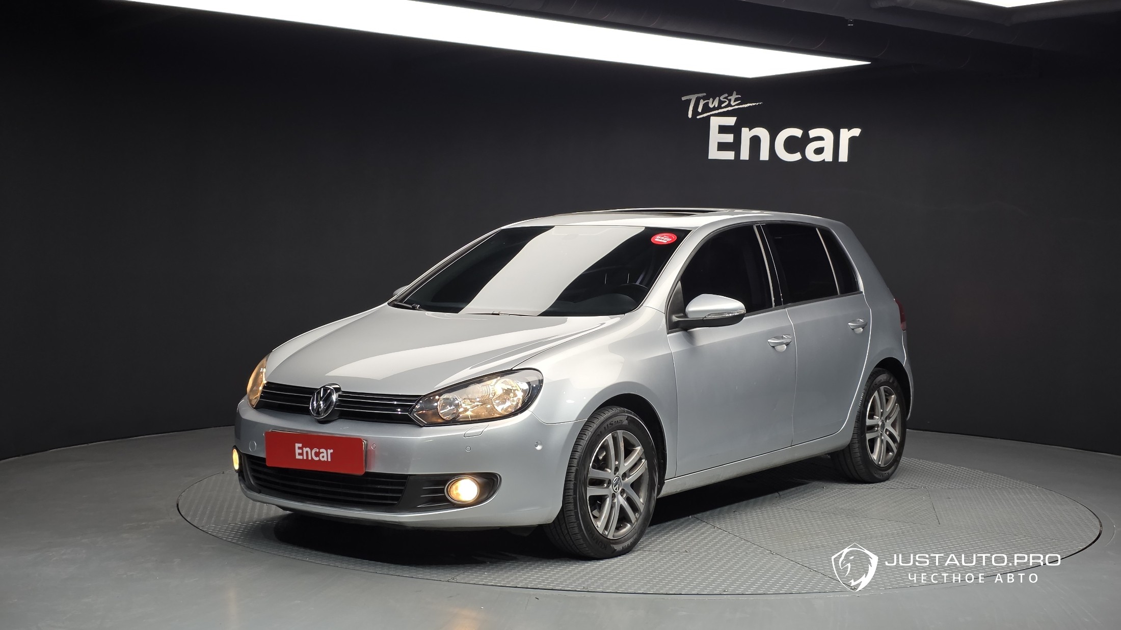 Автомобиль Volkswagen Golf