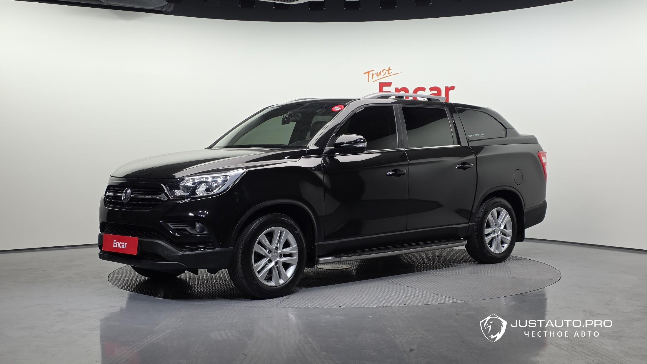 Автомобиль KG_Mobility_Ssangyong Rexton